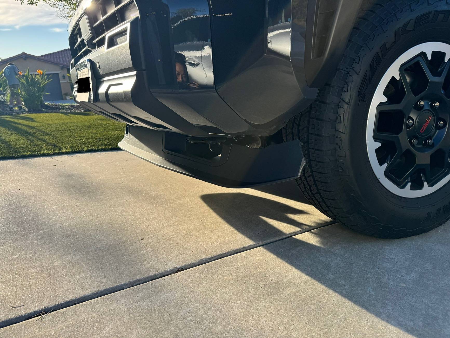2025 Toyota 4runner 2025 Front Lower Valance or Air Dam Fell Off IMG_6138