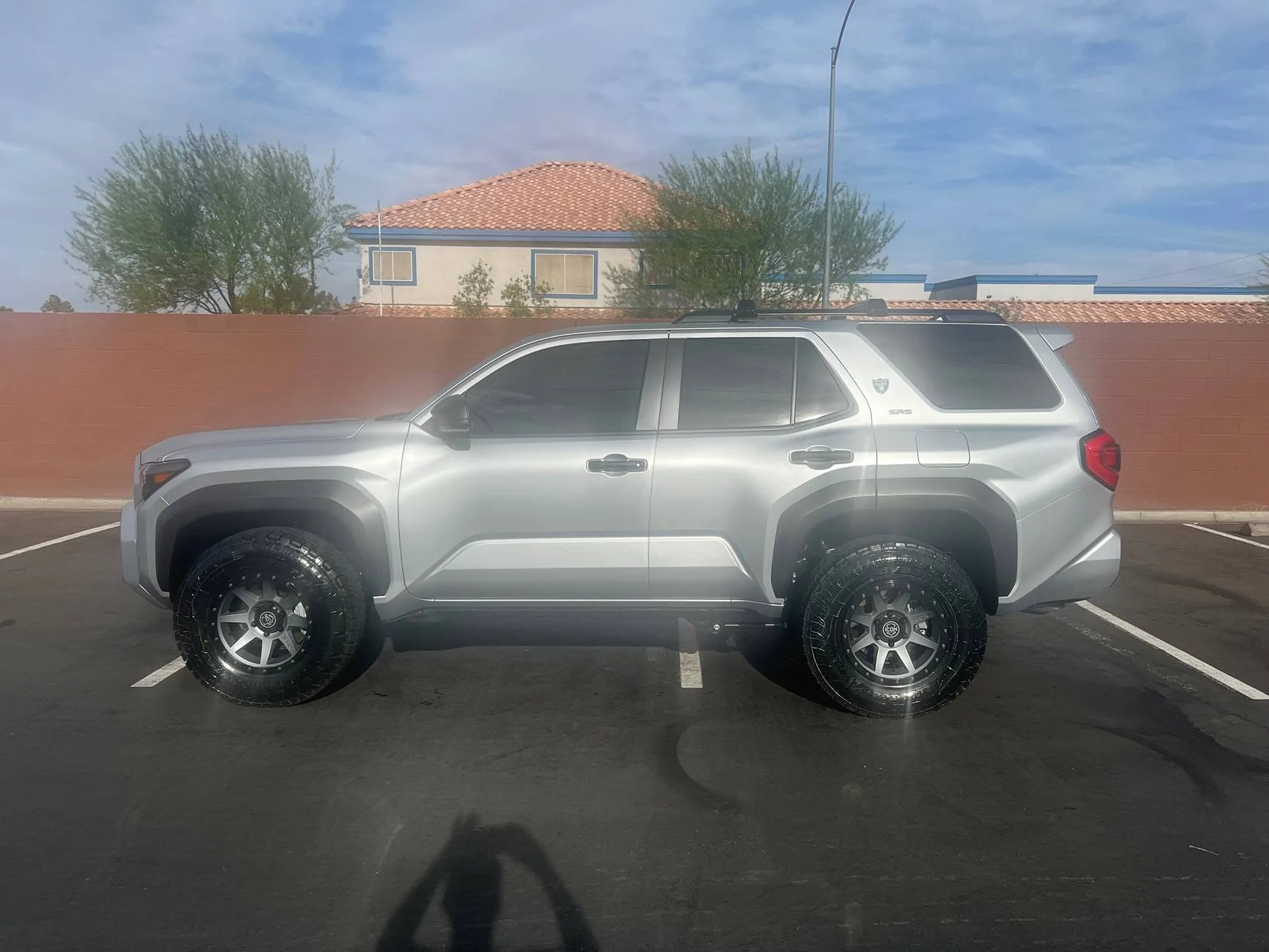 2025 4runner 6th gen SR5 trim on 285/70/17 + ICON REBOUND WHEEL IMG_5007