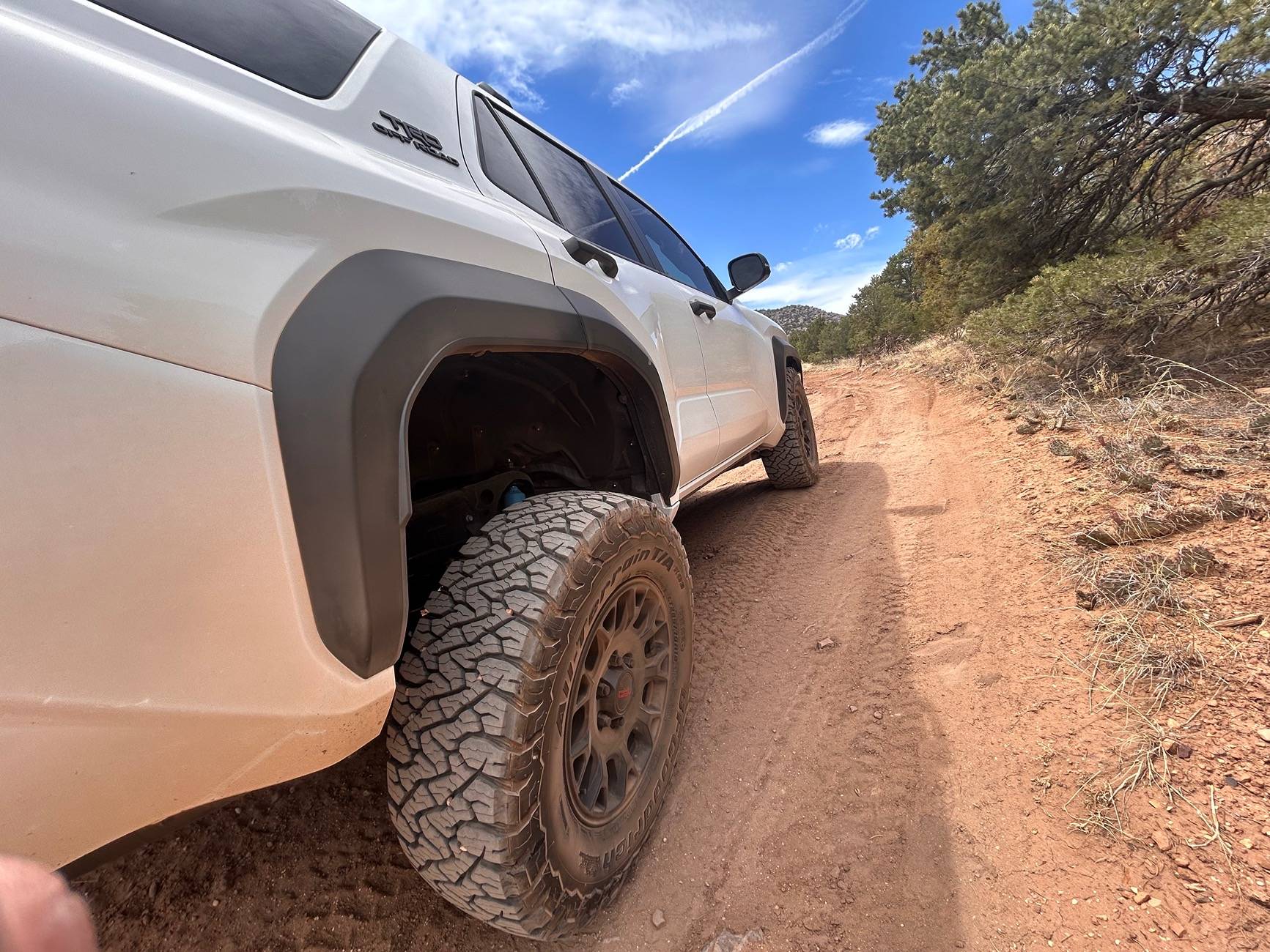 2025 4runner 6th gen New owner 2025 Ice Cap OR: 2" inch level lift. 285/70/18 BFG KO3 IMG_0089