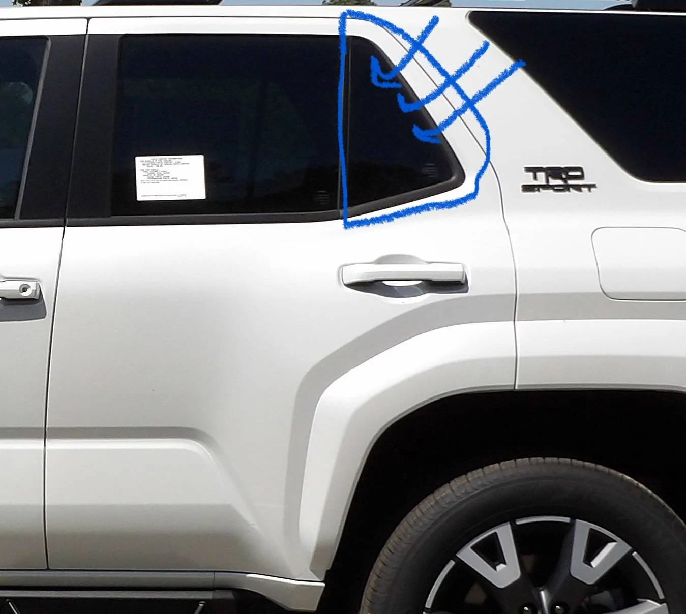 2025 4runner 6th gen Q for owners: do you have lots of play at top/back of rear doors and vent windows (triangle pieces)? IMG_5952
