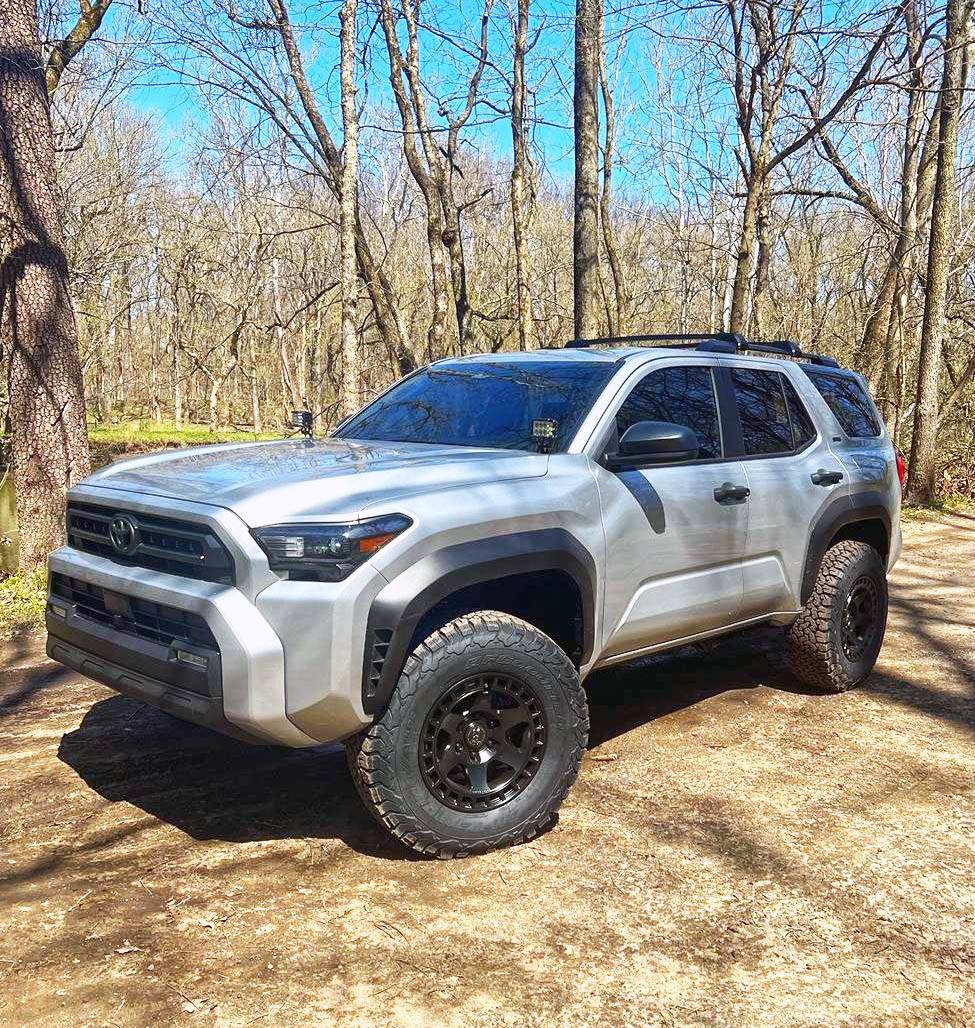 2025 Toyota 4runner CUTTING EDGE (Silver) Photos 4Runner 6th Gen (2025+) CUTTING EDGE 2025 SR5 build - 285:70:17 KO2's on Black Rhino Bahiri -10 Offset Wheels + Level 