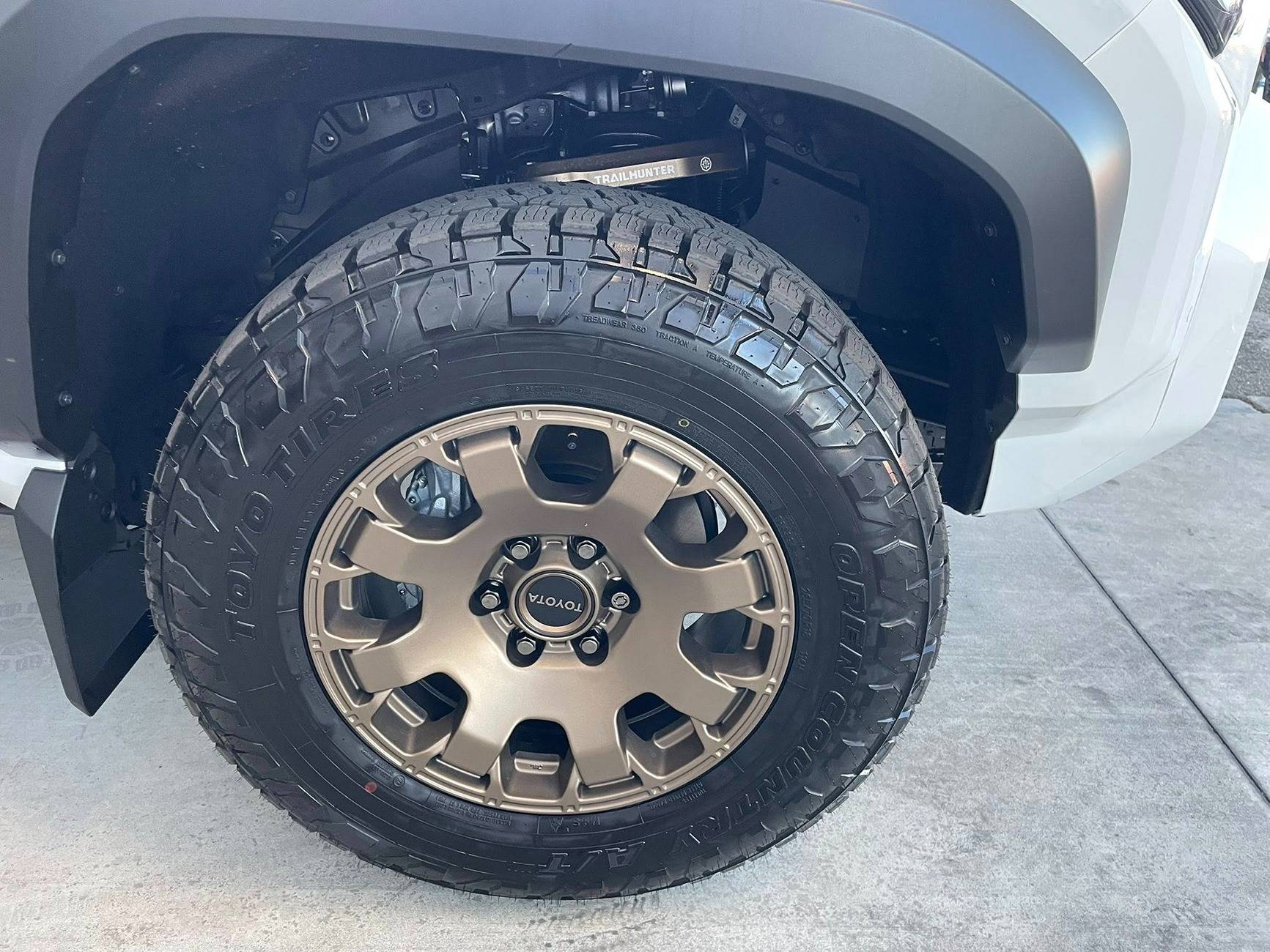 2025 4runner 6th gen ICE CAP WHITE Photos 4Runner 6th Gen (2025+) Ice Cap Trailhunter 4Runner 6