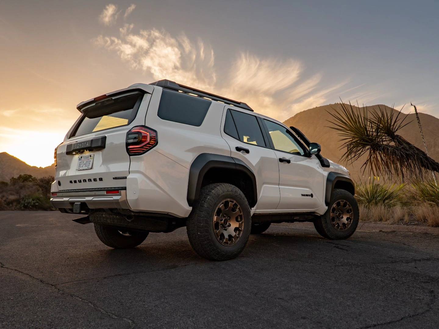 2025 4runner 6th gen ICE CAP WHITE Photos 4Runner 6th Gen (2025+) Ice Cap Trailhunter 4Runner 2025 6th gen 5