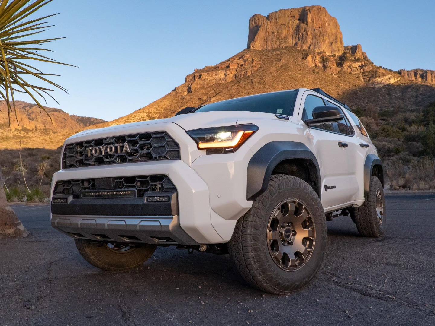 2025 4runner 6th gen ICE CAP WHITE Photos 4Runner 6th Gen (2025+) Ice Cap Trailhunter 4Runner 2025 6th gen 4