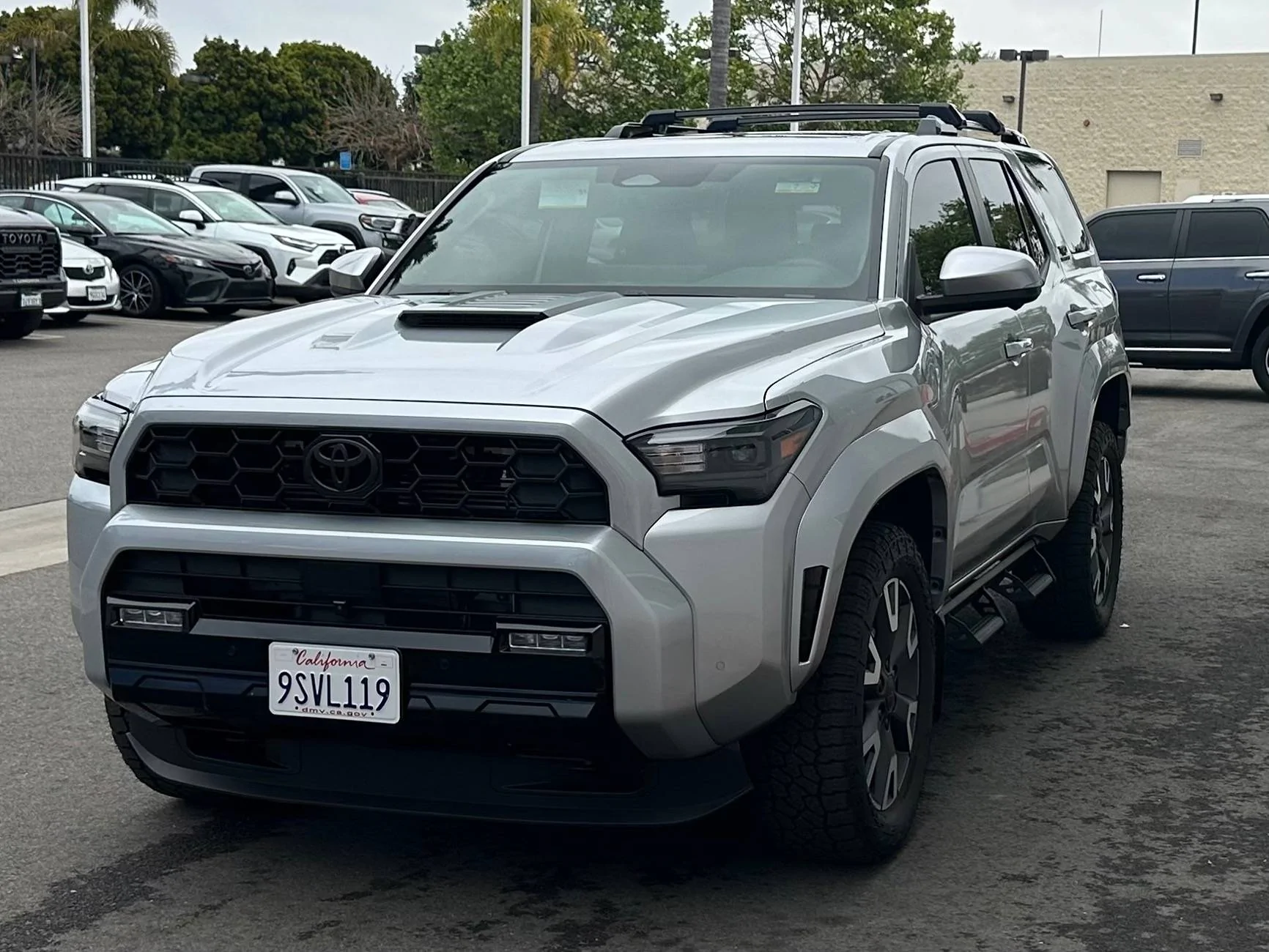 2025 4runner 6th gen Bigger tires (275/55R20) installed on TRD Sport 20" wheels IMG_8069