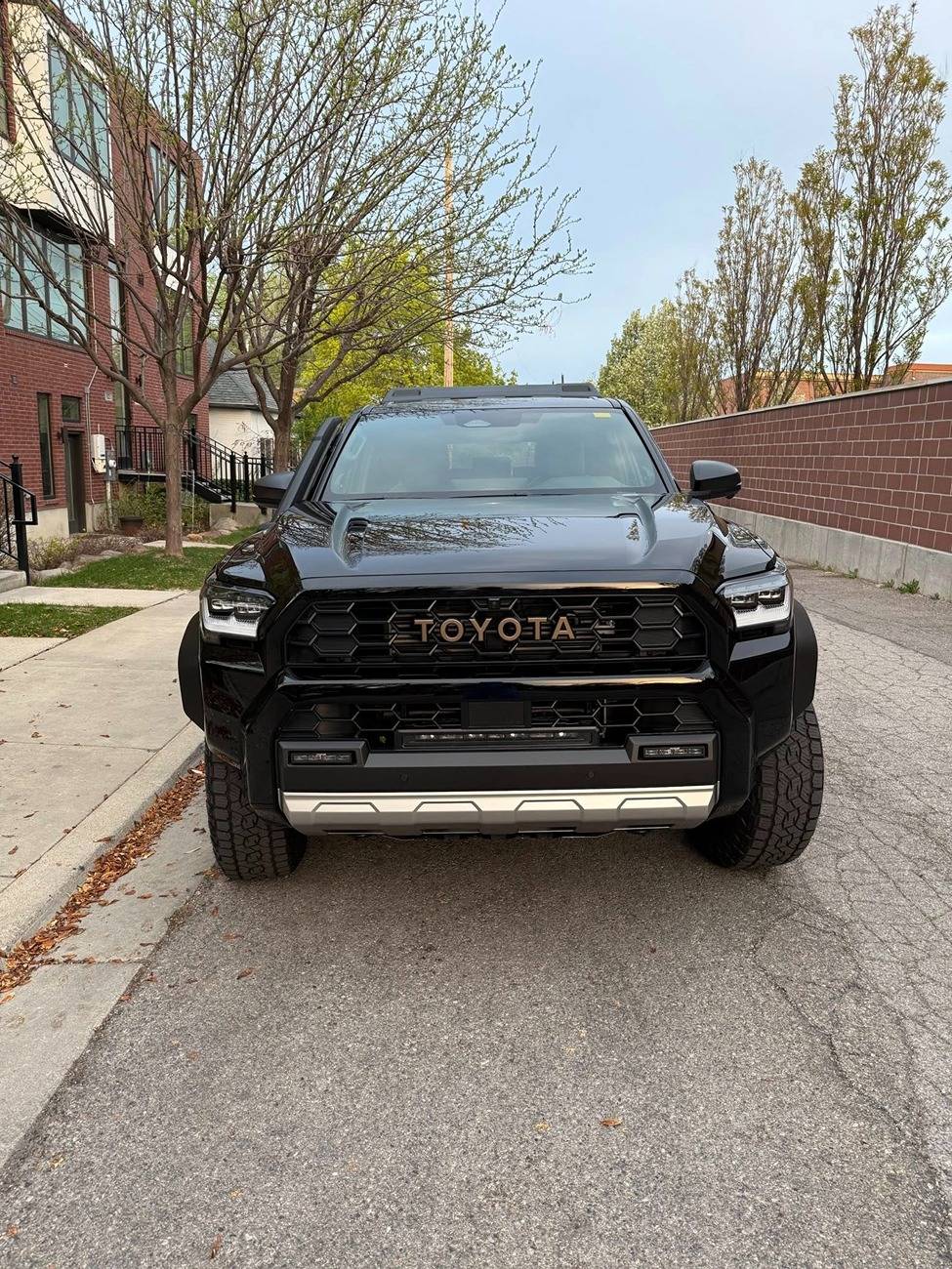 2025 4runner 6th gen BLACK Photos 4Runner 6th Gen (2025+) black 2025 4runner trailhunter bronze wheels.jpg3