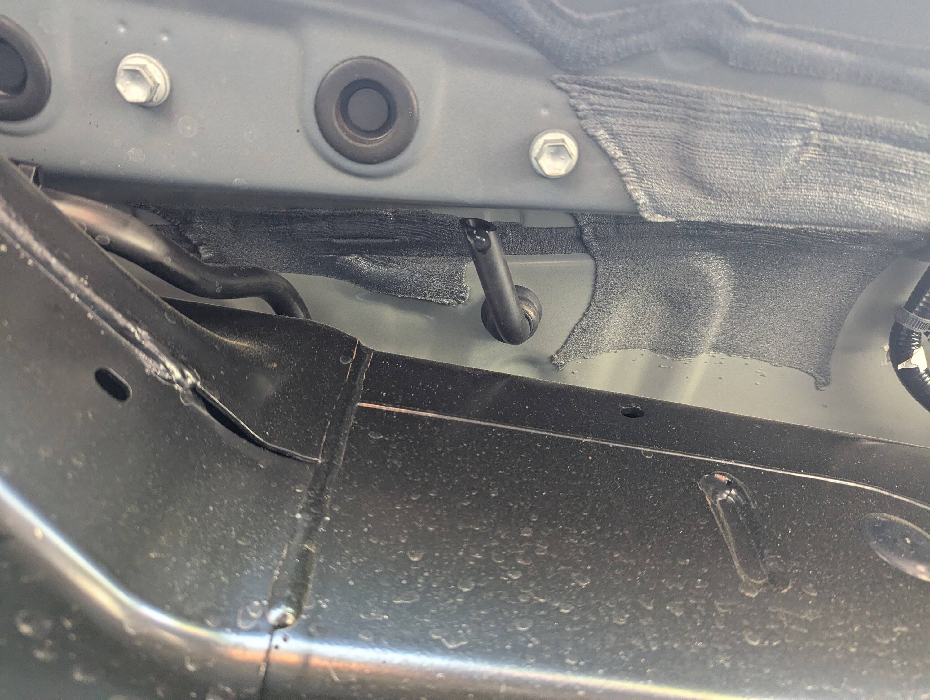 2025 4runner 6th gen Drip hose under driver side? 1000014104