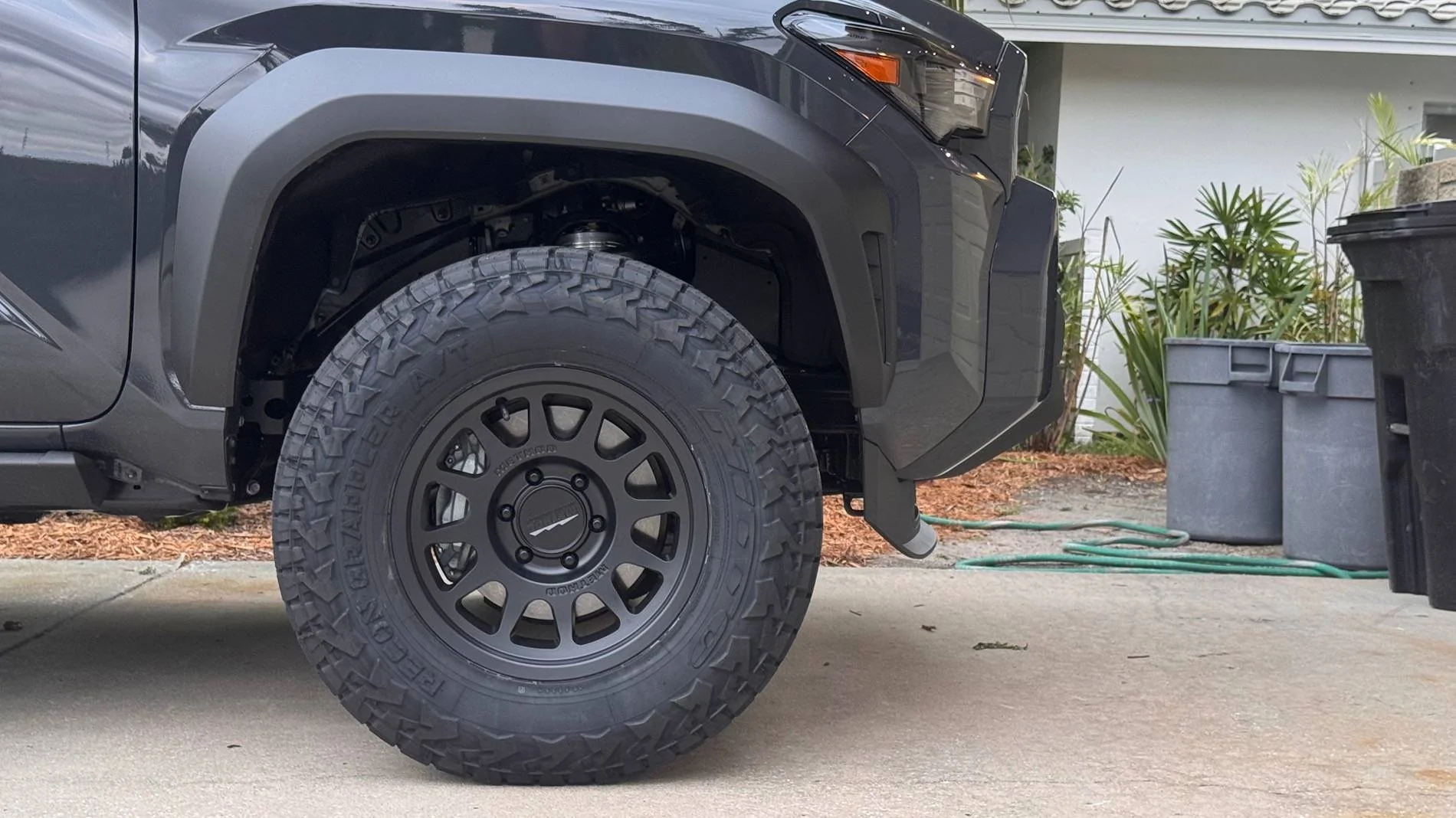 2025 4runner 6th gen 285/70/17 Tires (33's) biggest tires that fit on stock SR5. No lift & no rub (photos) IMG_8108
