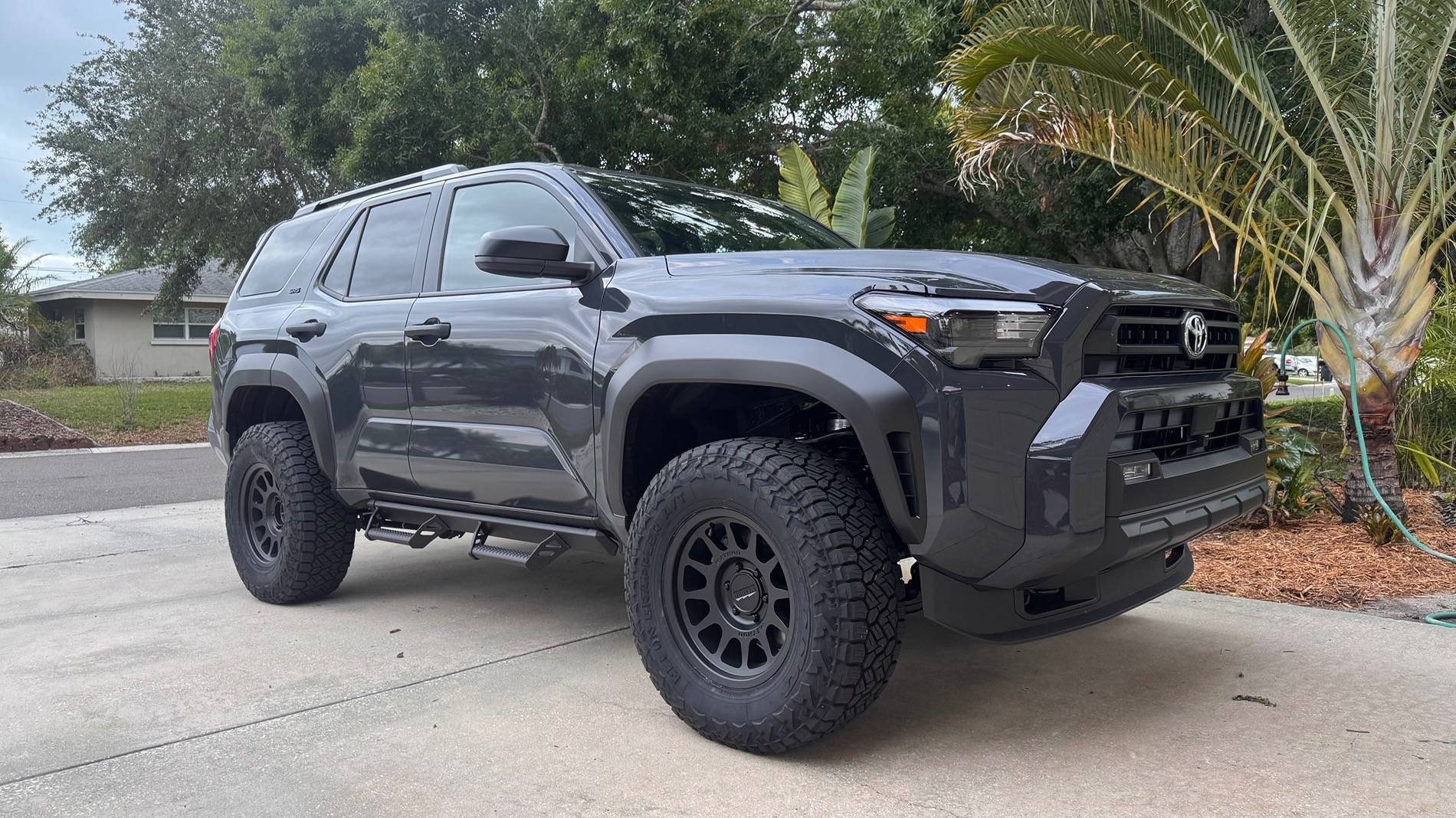 2025 4runner 6th gen 285/70/17 Tires (33's) biggest tires that fit on stock SR5. No lift & no rub (photos) IMG_8107