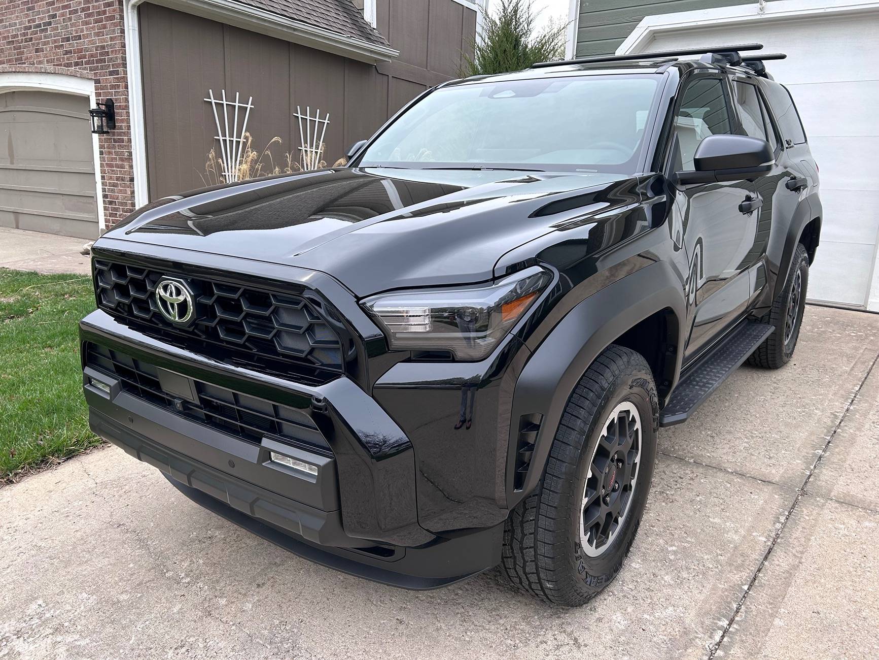 2025 4runner 6th gen Aftermarket cross bars for 2025 4runner 6th gen? IMG_3670