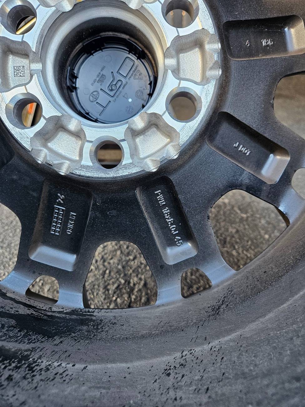 2025 4runner 6th gen Factory option 18" TRD Wheels with AT3Wa tires combined weight = 65 lbs 1000047935