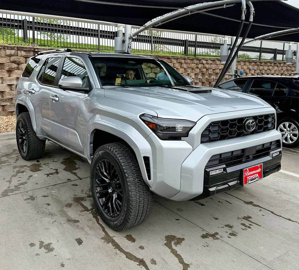 2025 Toyota 4runner CUTTING EDGE (Silver) Photos 4Runner 6th Gen (2025+) 285:55R20 Michelin LTX A:T2 with Fuel Rebar Wheels - ReadyLift 1.5%22 Leveling Kit 1