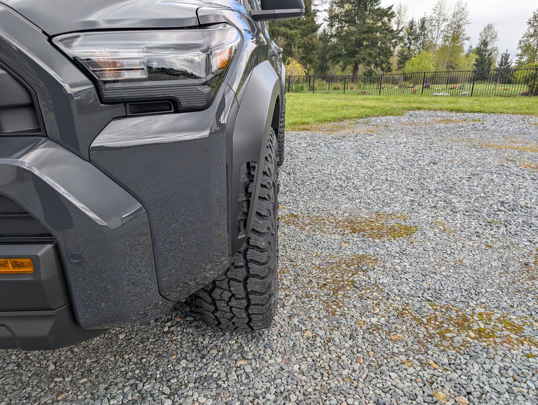 2025 4runner 6th gen 285/70R17 Baja Boss A/T tires on stock SR5 wheels, no rub 1000002220