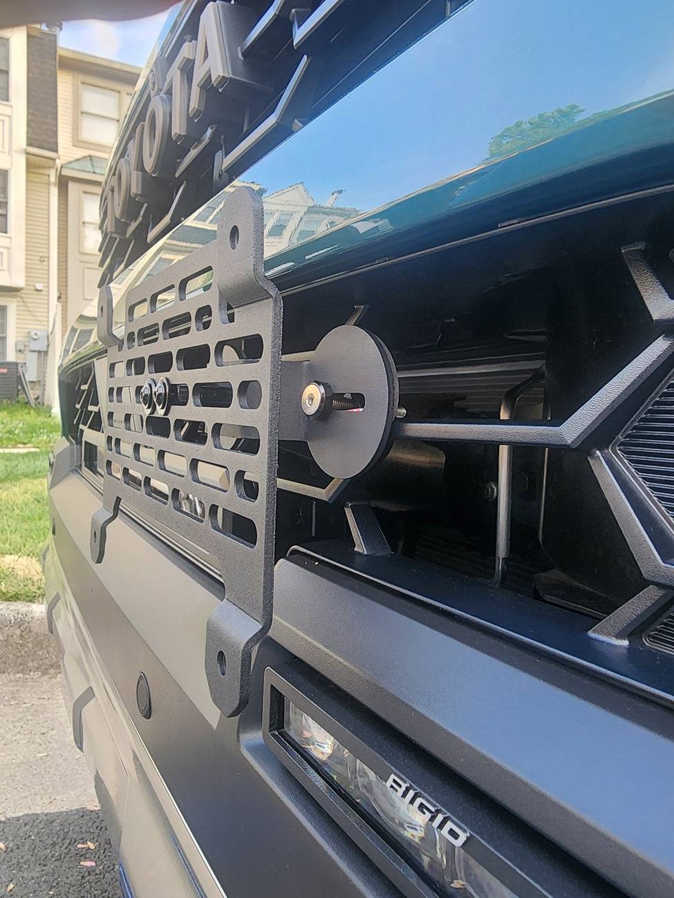 2025 4runner 6th gen NO DRILL Front License Plate Holder [Trailhunter + TRD Pro] 20250421_183553