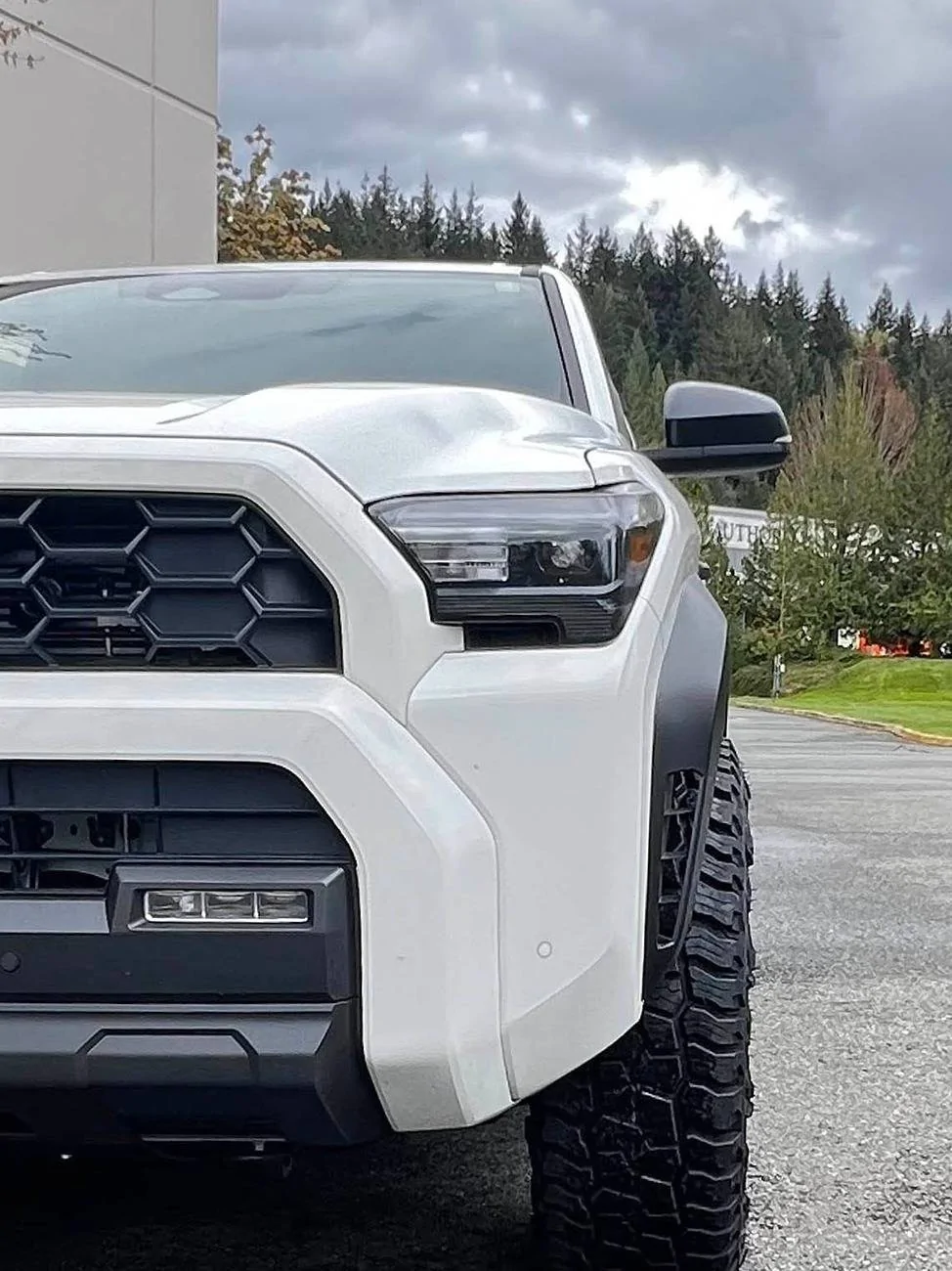 2025 4runner 6th gen ICE CAP WHITE Photos 4Runner 6th Gen (2025+) TRD Off-Road ORP stock suspension w: KMC wheels +30 offset. Mickey Thompson Baja Boss A:T (27