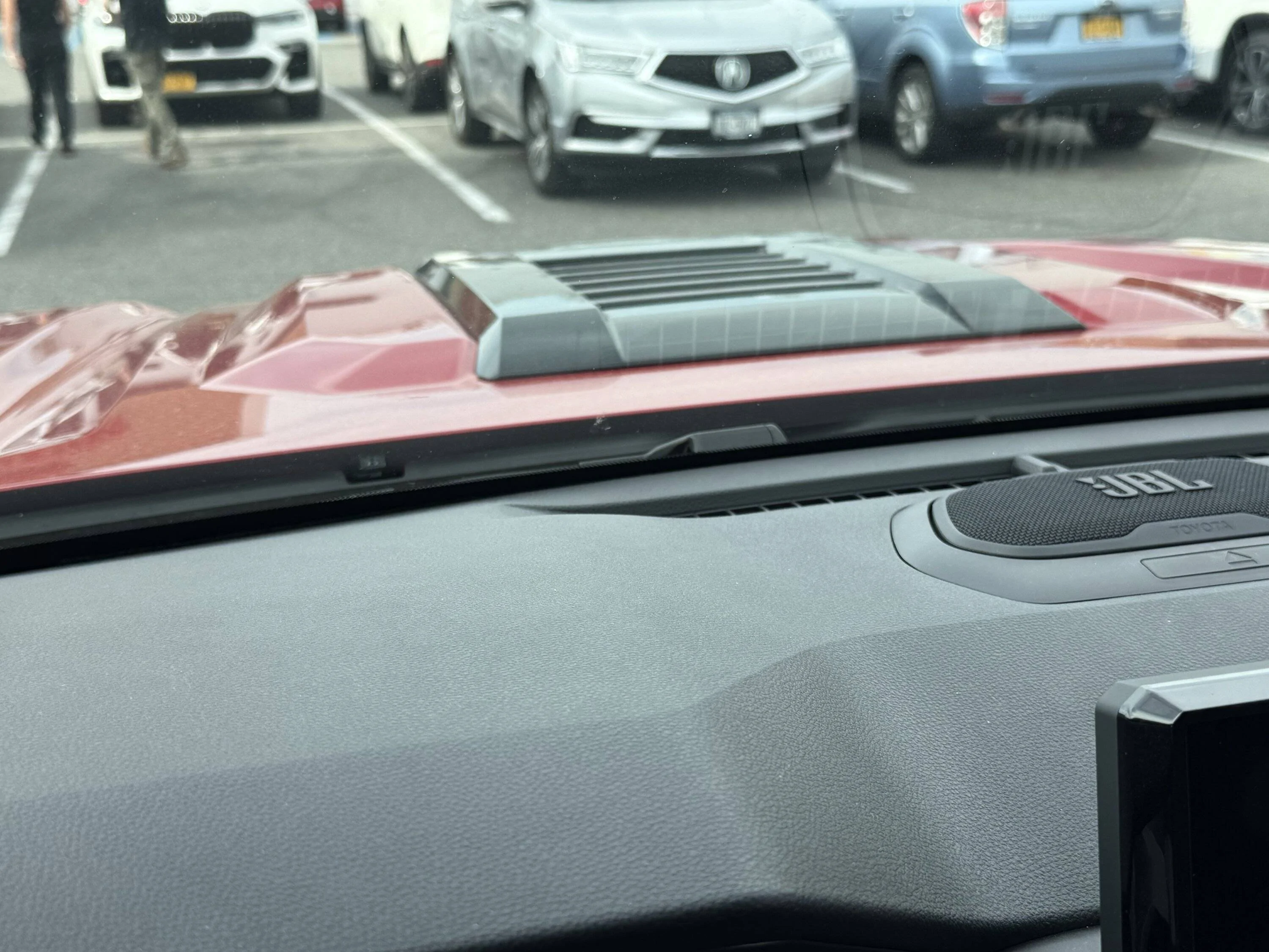 2025 Toyota 4runner Hood scoop is pleasant to have IMG_3704