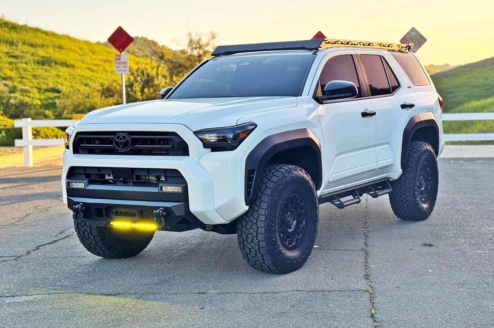2025 Toyota 4runner ICE CAP WHITE Photos 4Runner 6th Gen (2025+) IMG_8009 (1)