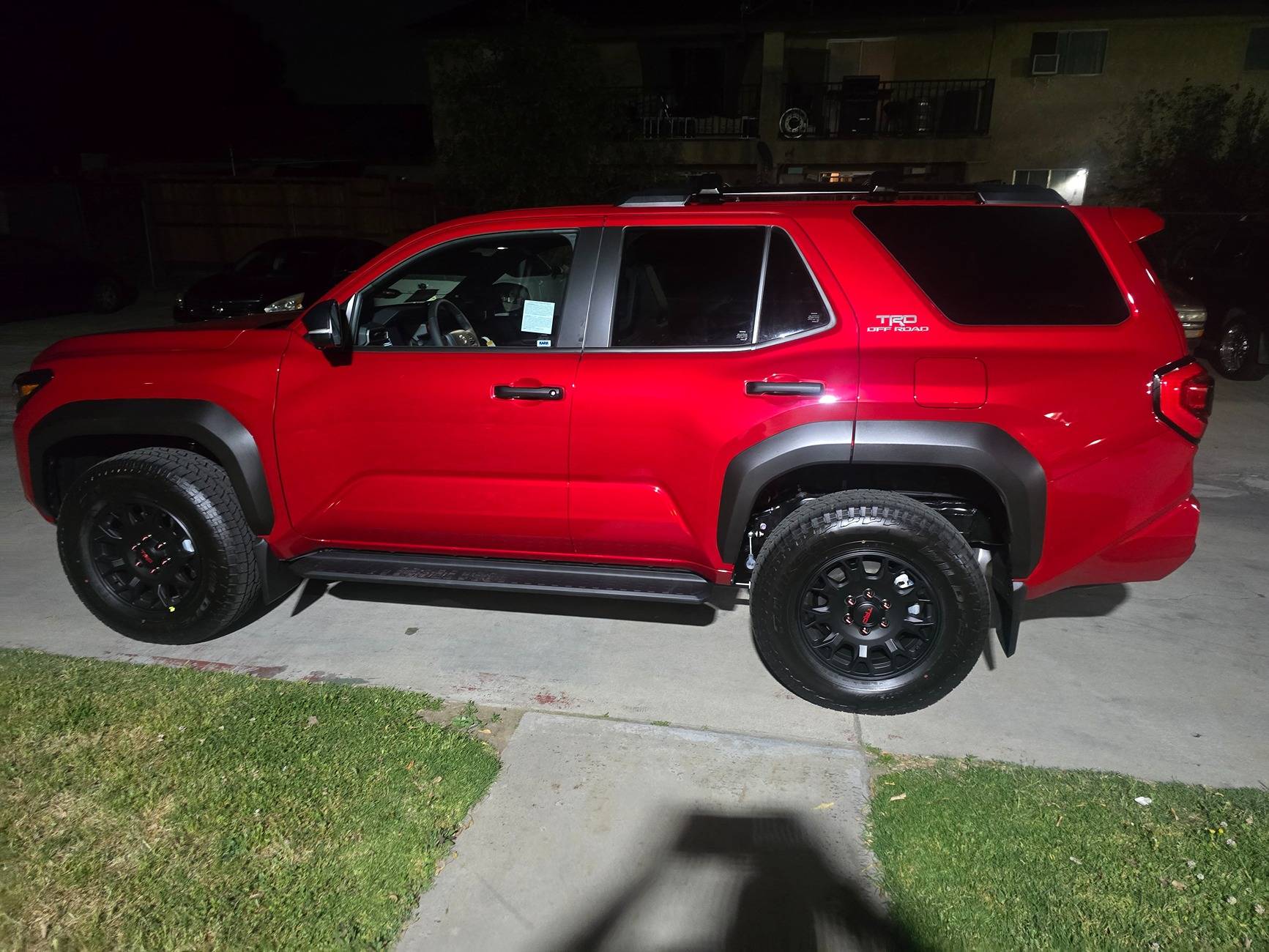 2025 4runner 6th gen Factory TRD ORP wheels & tires for easy to moderate off roading? Replace with Method wheels & 33's? 20250412_000949