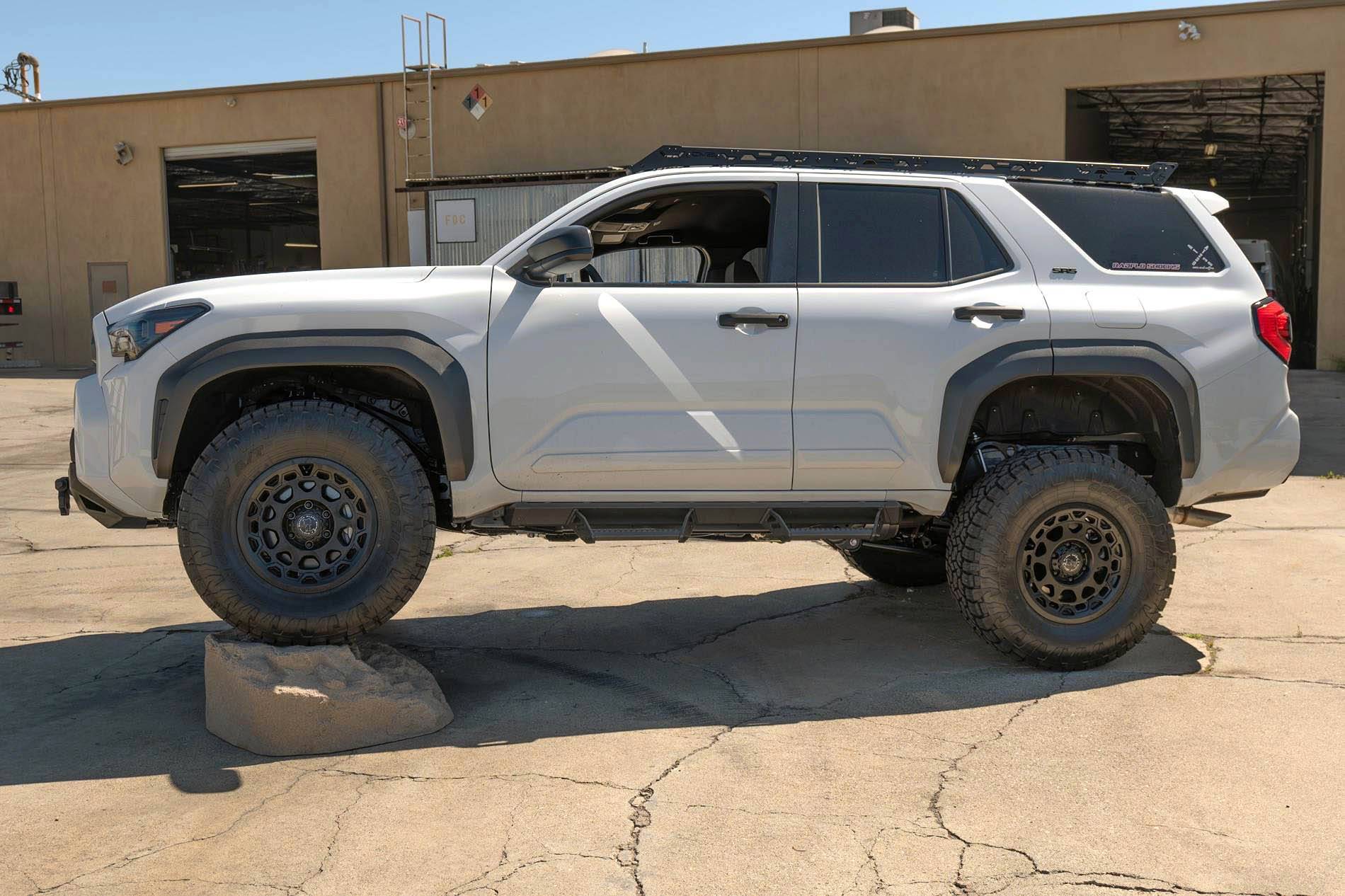 2025 Toyota 4runner ICE CAP WHITE Photos 4Runner 6th Gen (2025+) 3-tires-black-rhino-wheels-dv8-centric-bumper-jpe