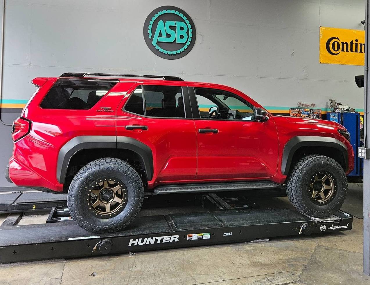 2025 Toyota 4runner SUPERSONIC RED Photos 4Runner 6th Gen (2025+) 20250425_154537