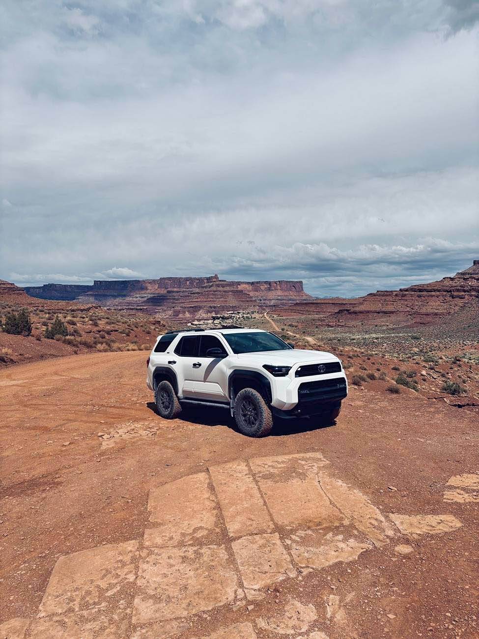 2025 Toyota 4runner ICE CAP WHITE Photos 4Runner 6th Gen (2025+) IMG_0782
