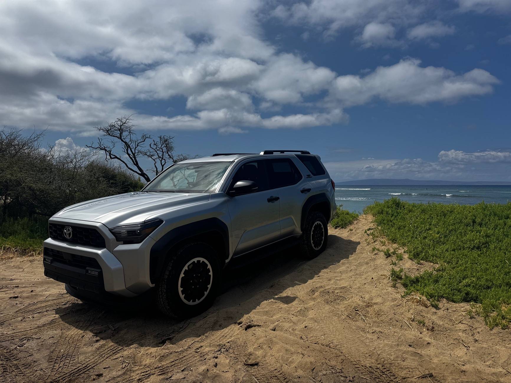 2025 Toyota 4runner CUTTING EDGE (Silver) Photos 4Runner 6th Gen (2025+) IMG_4358