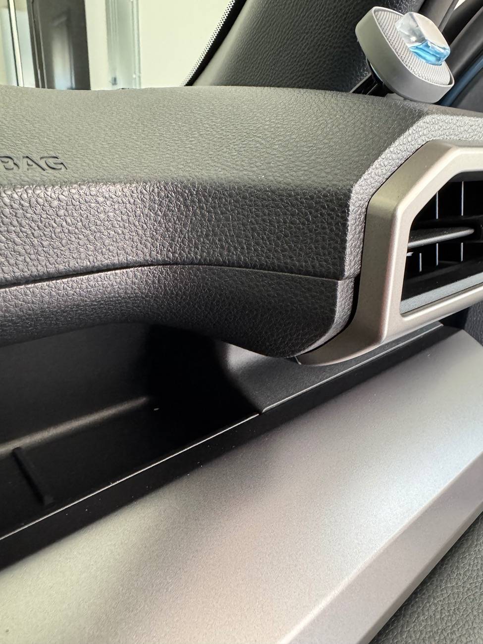 2025 4runner 6th gen Interior passenger vent not flush IMG_1032