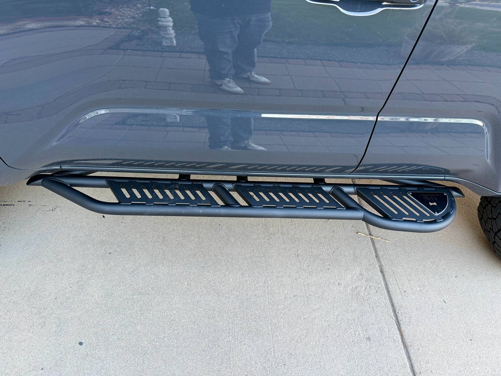 2025 4runner 6th gen New mods: Westcott sliders and 1.5" Rough Country lift on front IMG_7710.JPG
