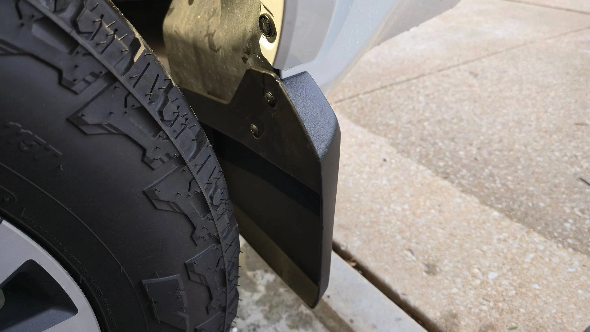 2025 4runner 6th gen OEM Mudflap / Mud Guard Install Guide DIY Instructions [Photos & Installation PDF] 20250503_131659