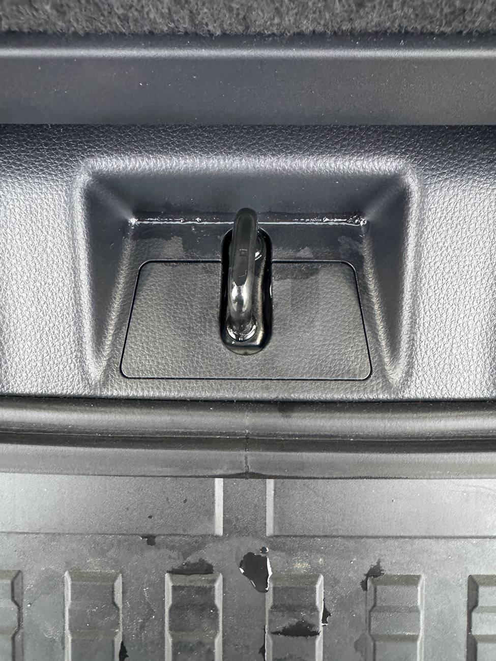 2025 4runner 6th gen Cargo door unlatch noise and rear window IMG_5319