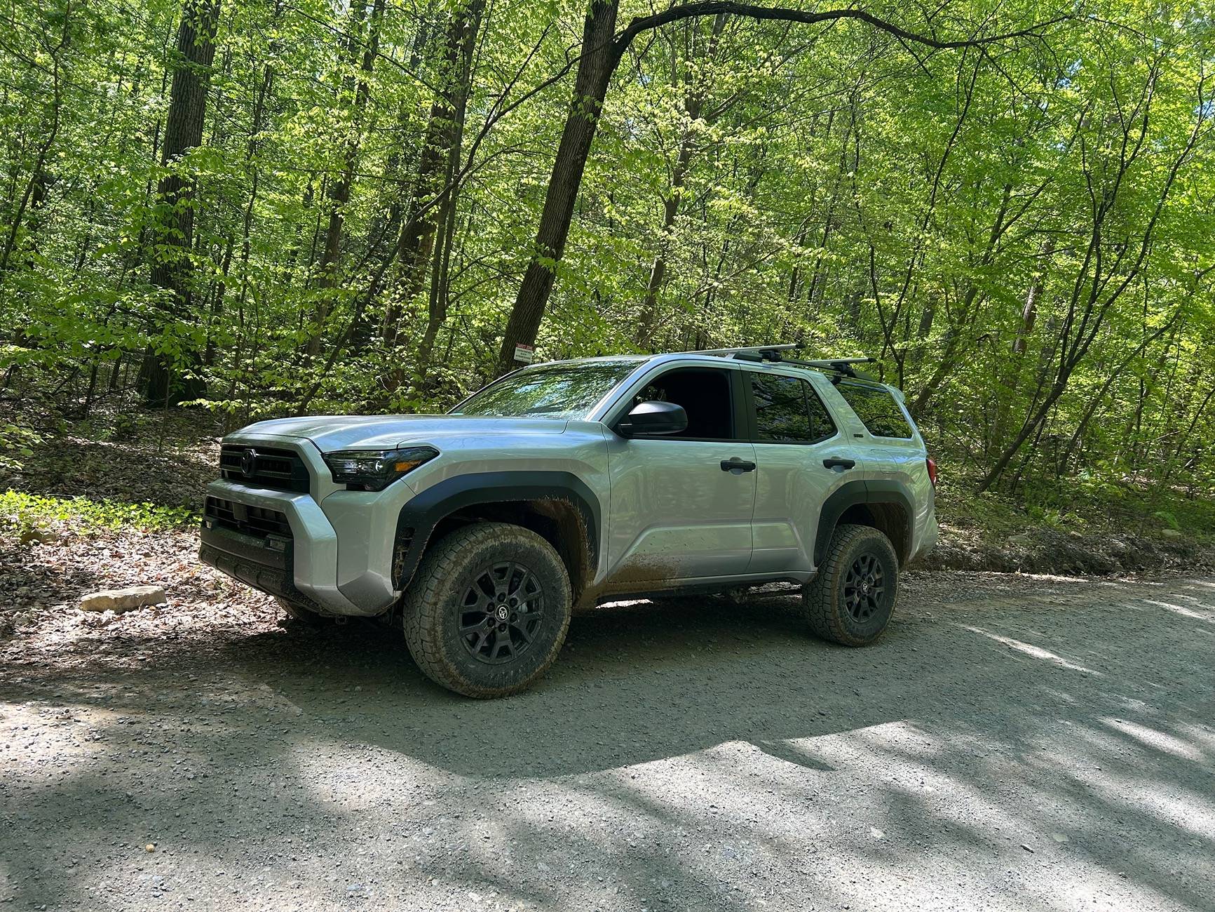 2025 4runner 6th gen SR5 - Stock Wheels - How big can I go in tires to absorb road bumps IMG_2967