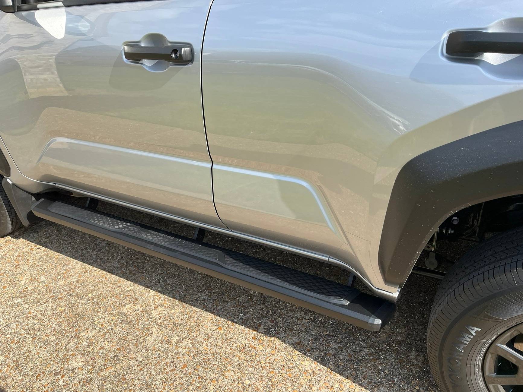 2025 Toyota 4runner Mods installed: TRD side steps running boards, TRD red tow hooks, Prinsu Roof Rack.... more to come IMG_2427.JPEG