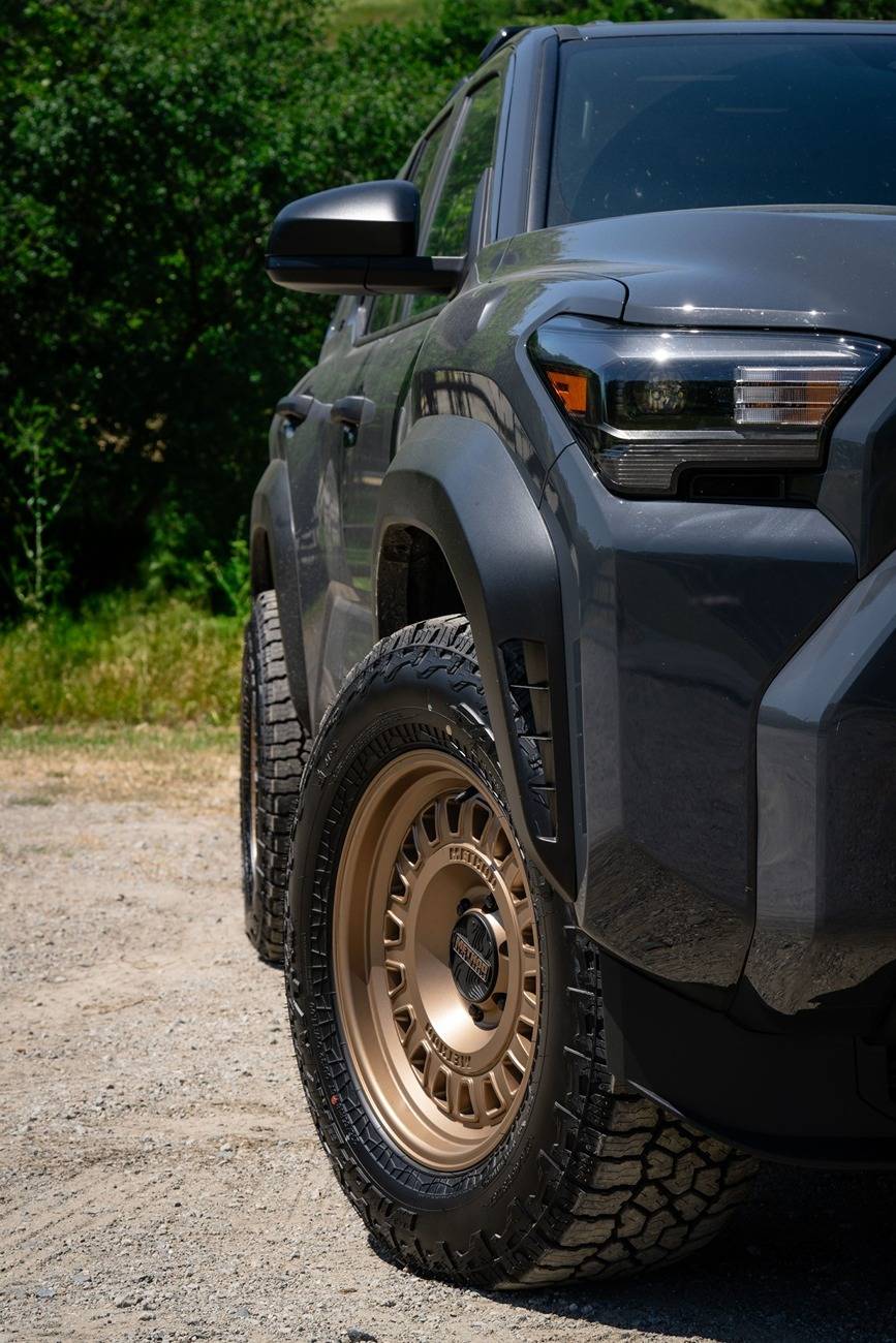 2025 4runner 6th gen Underground SR5 on Wildpeak AT4W 275/65/18, Method 320 Wheels +18 offset. Stock suspension, no lift, no rub 2025 4runner Underground SR5 on Method 320 Wheels +18 offset and Wildpeak AT4W 275:65:18 tires