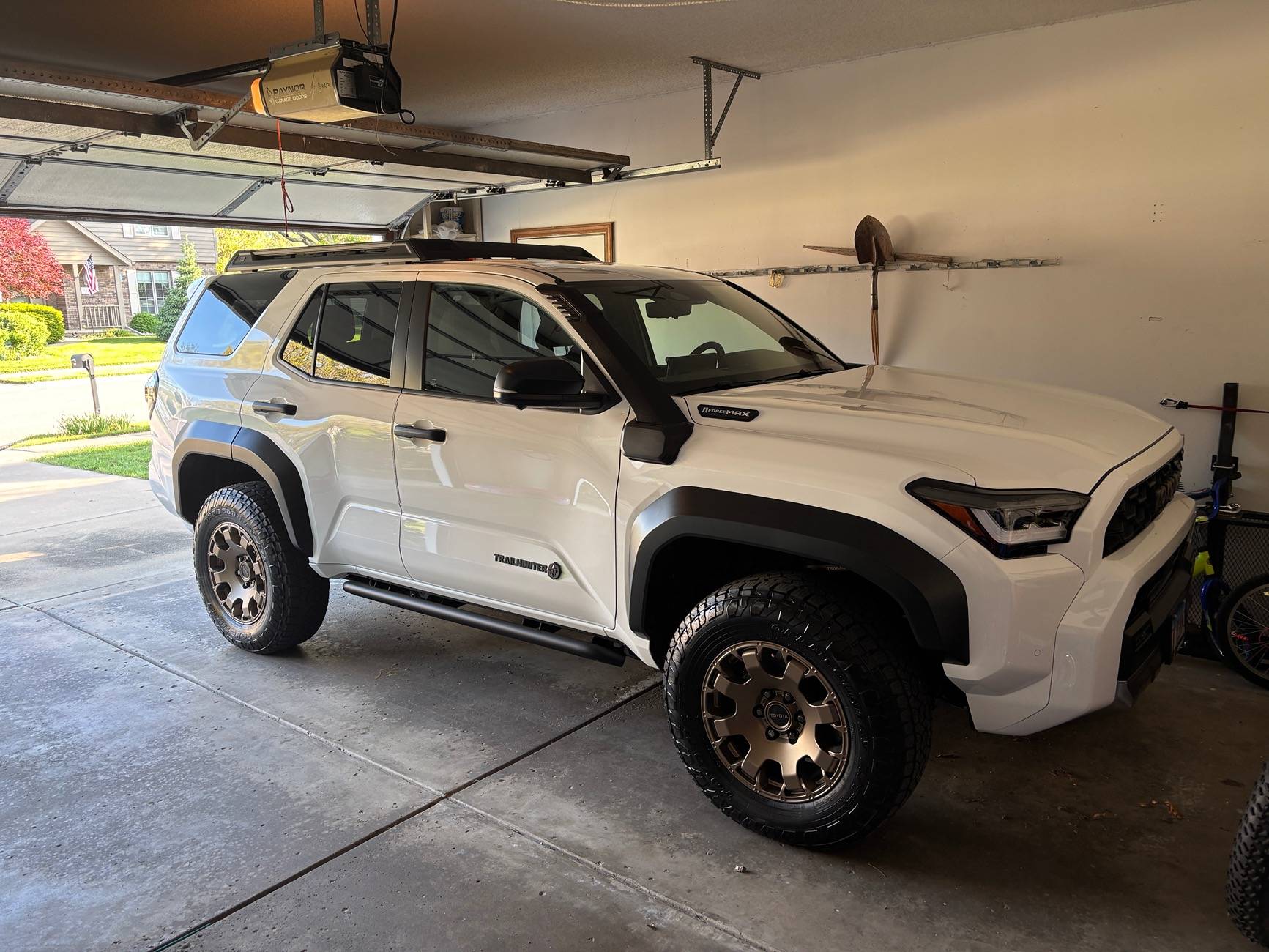 2025 4runner 6th gen Traded my 2021 Nightshade for a 2025 Trailhunter (Ice Cap) IMG_9863.JPG