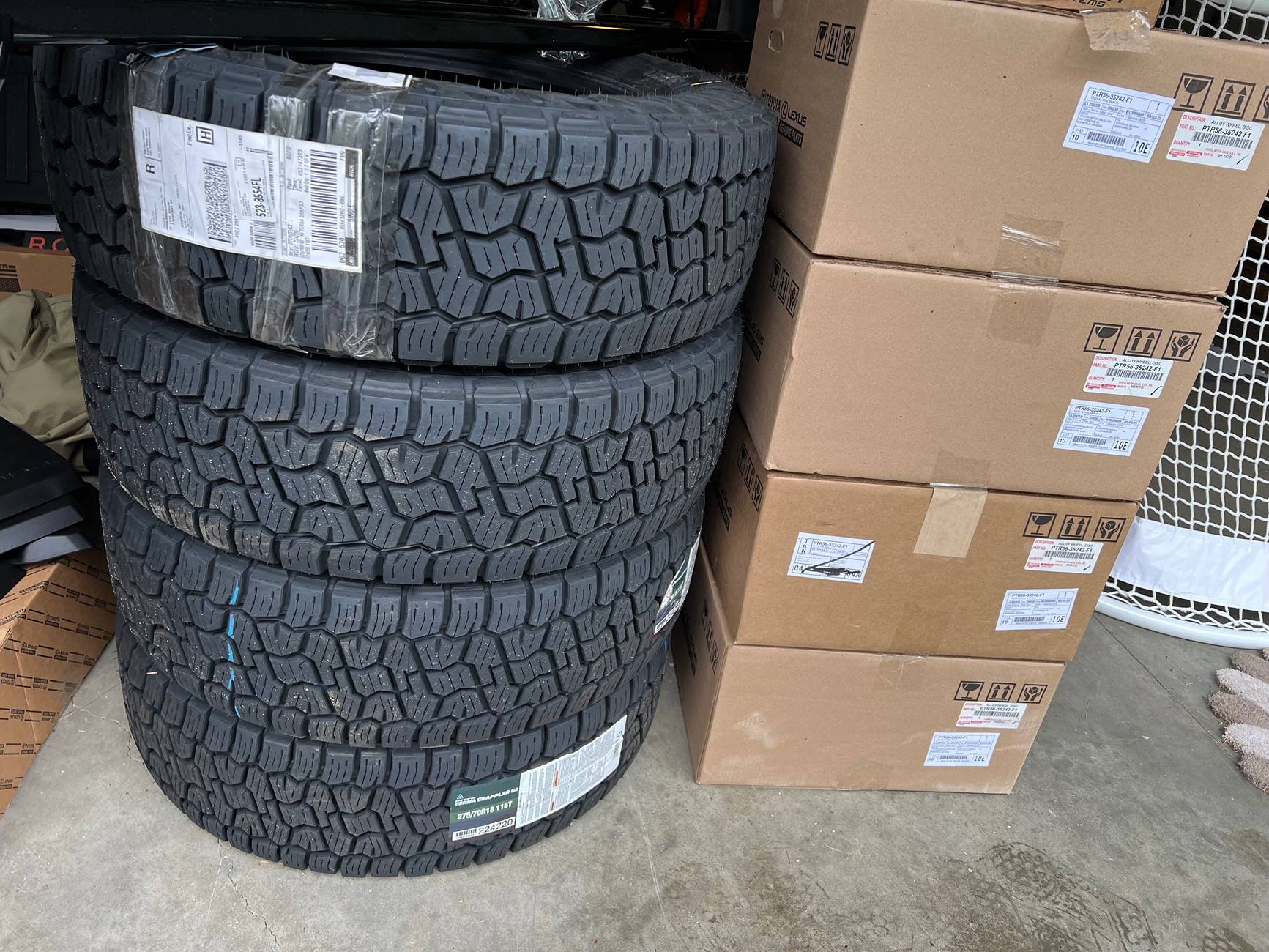 2025 4runner 6th gen TRD Off-Road wheels and 1" spacers installed on TRD Sport IMG_5529
