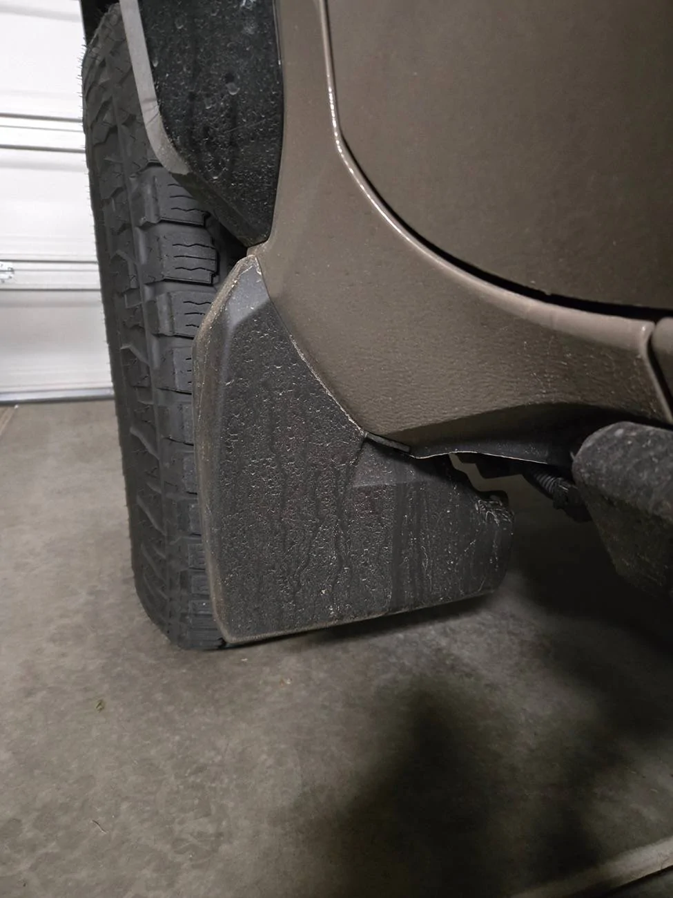 2025 4runner 6th gen Rally Armor Mud Flaps (white letters) installed on Everest TRD-Off-Road 20250507_130941