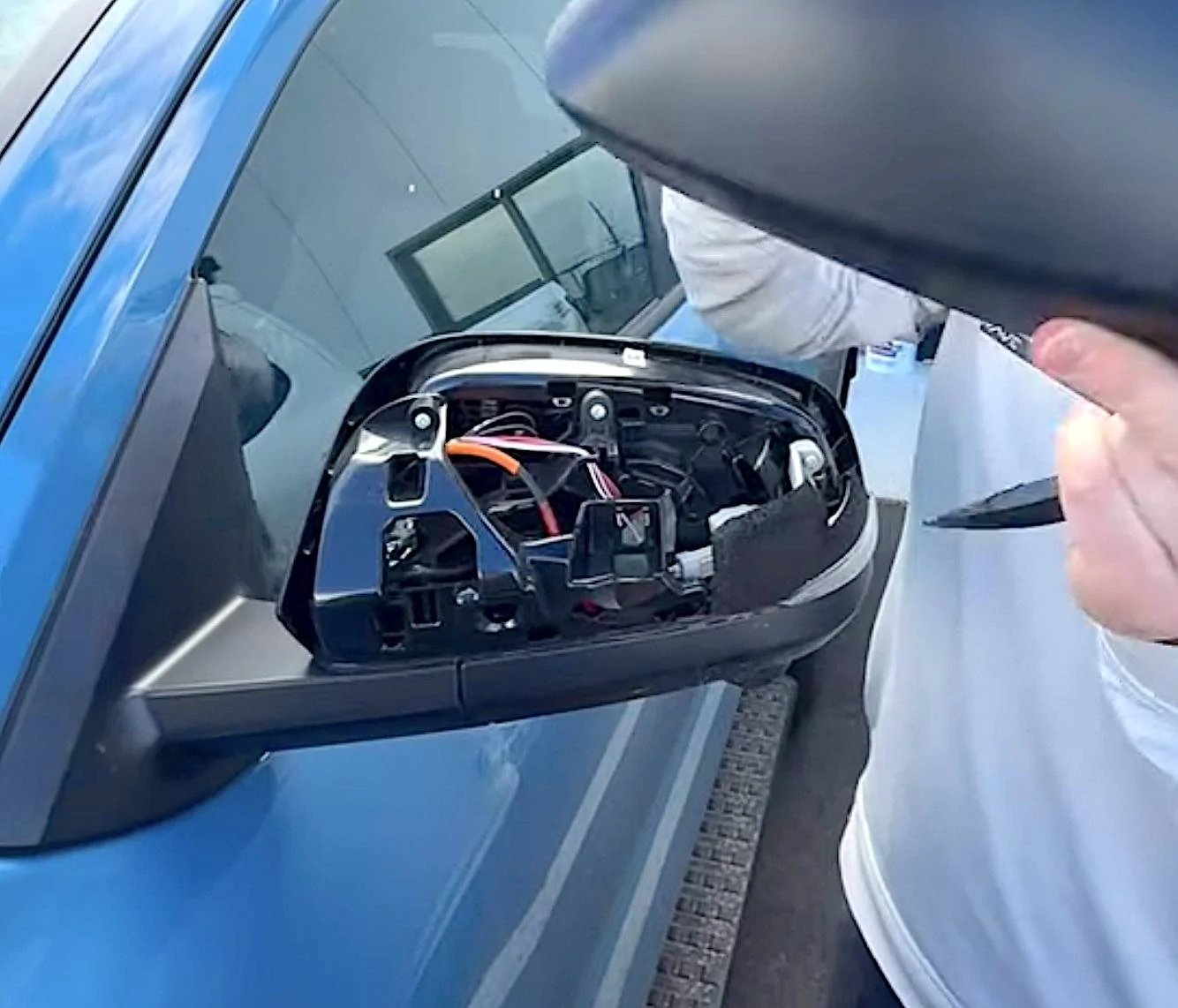 2025 4runner 6th gen OEM Mirror Caps (Color-Matched) Replacements -2025-4runner-6th-gen-with-painted-oem-cover-4-jpg