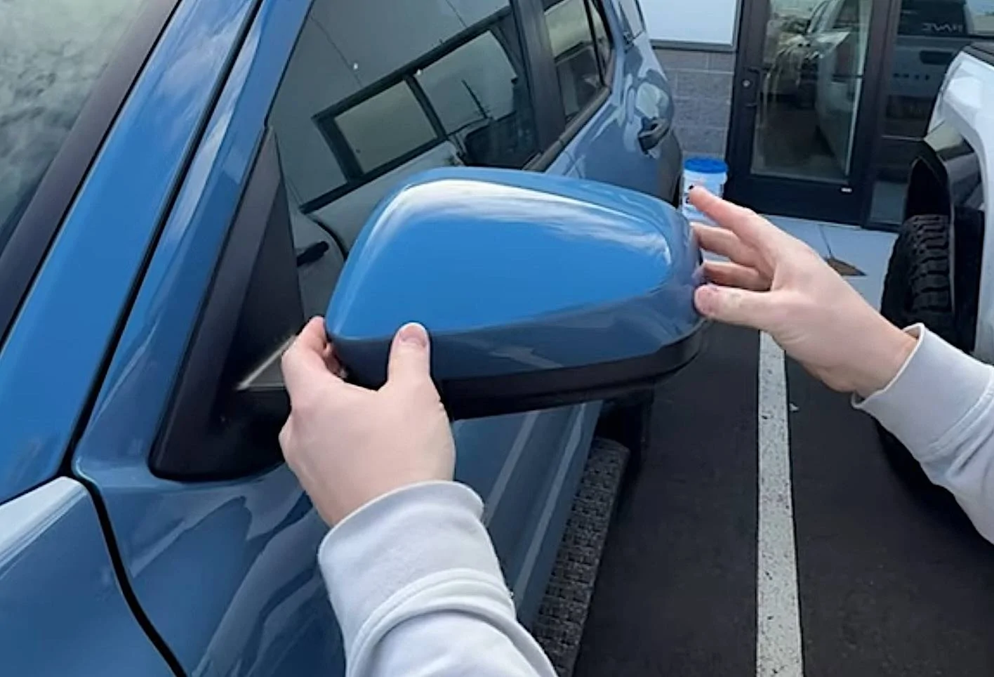 2025 4runner 6th gen OEM Mirror Caps (Color-Matched) Replacements -2025-4runner-6th-gen-with-painted-oem-cover-3-jpg