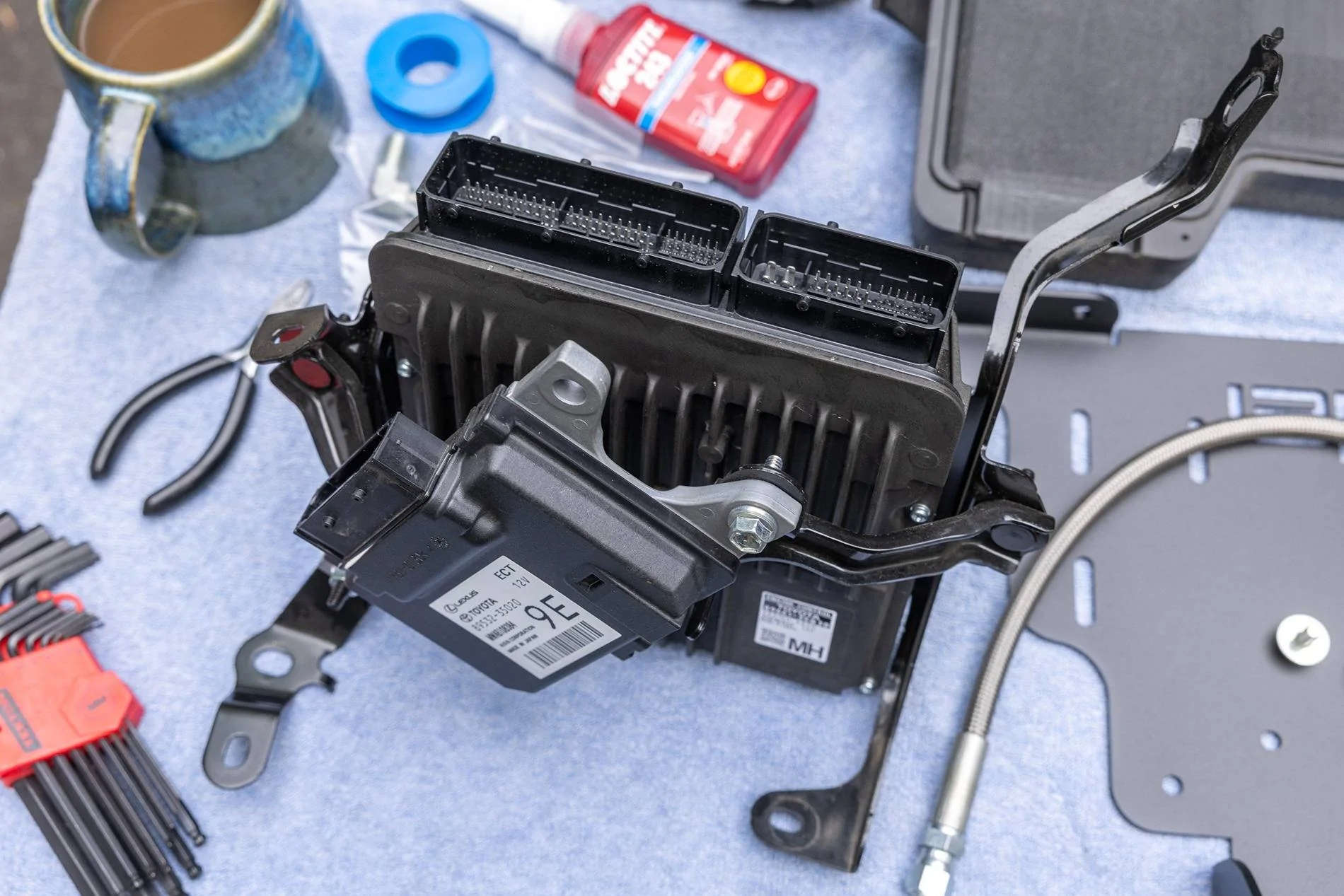 2025 Toyota 4runner Installed ARB Twin Motor Air Compressor using BPF Mounting Bracket _W0A4781