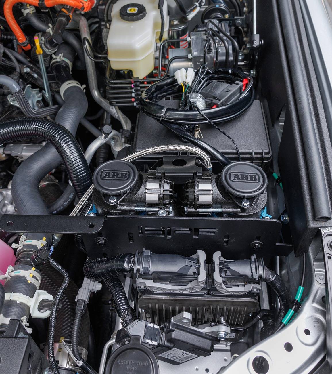 2025 Toyota 4runner Installed ARB Twin Motor Air Compressor using BPF Mounting Bracket _W0A4803