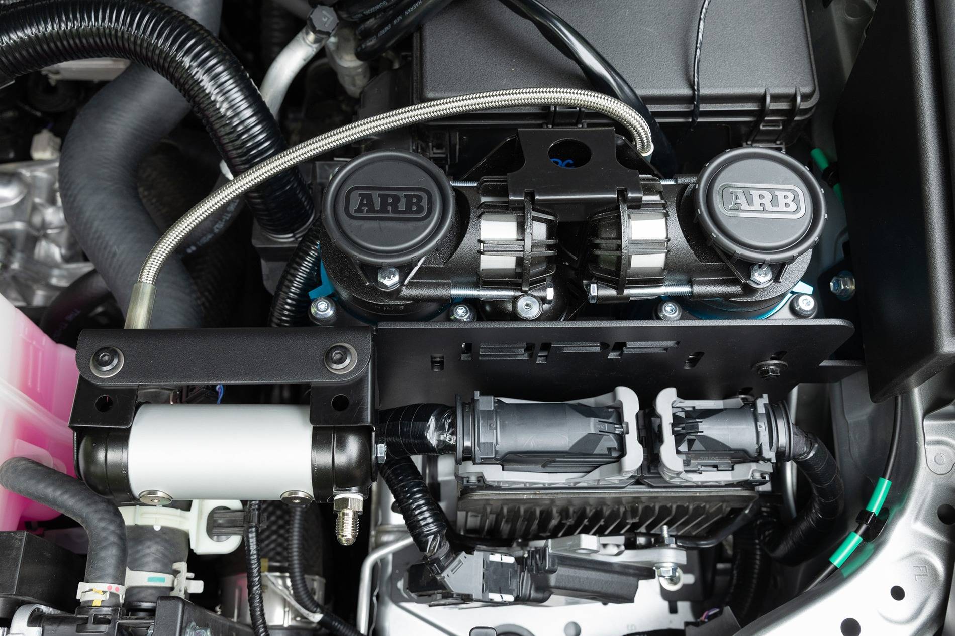 2025 Toyota 4runner Installed ARB Twin Motor Air Compressor using BPF Mounting Bracket _W0A4813