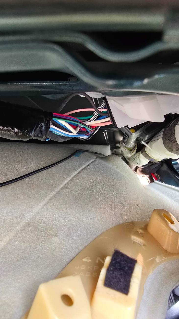 2025 Toyota 4runner Blackvue DR970X LTE Plus Dash Cam + Blackvue Battery install. Rear cam bracket from amazon for 5th gen. - DIY instructions & photos 1000017405
