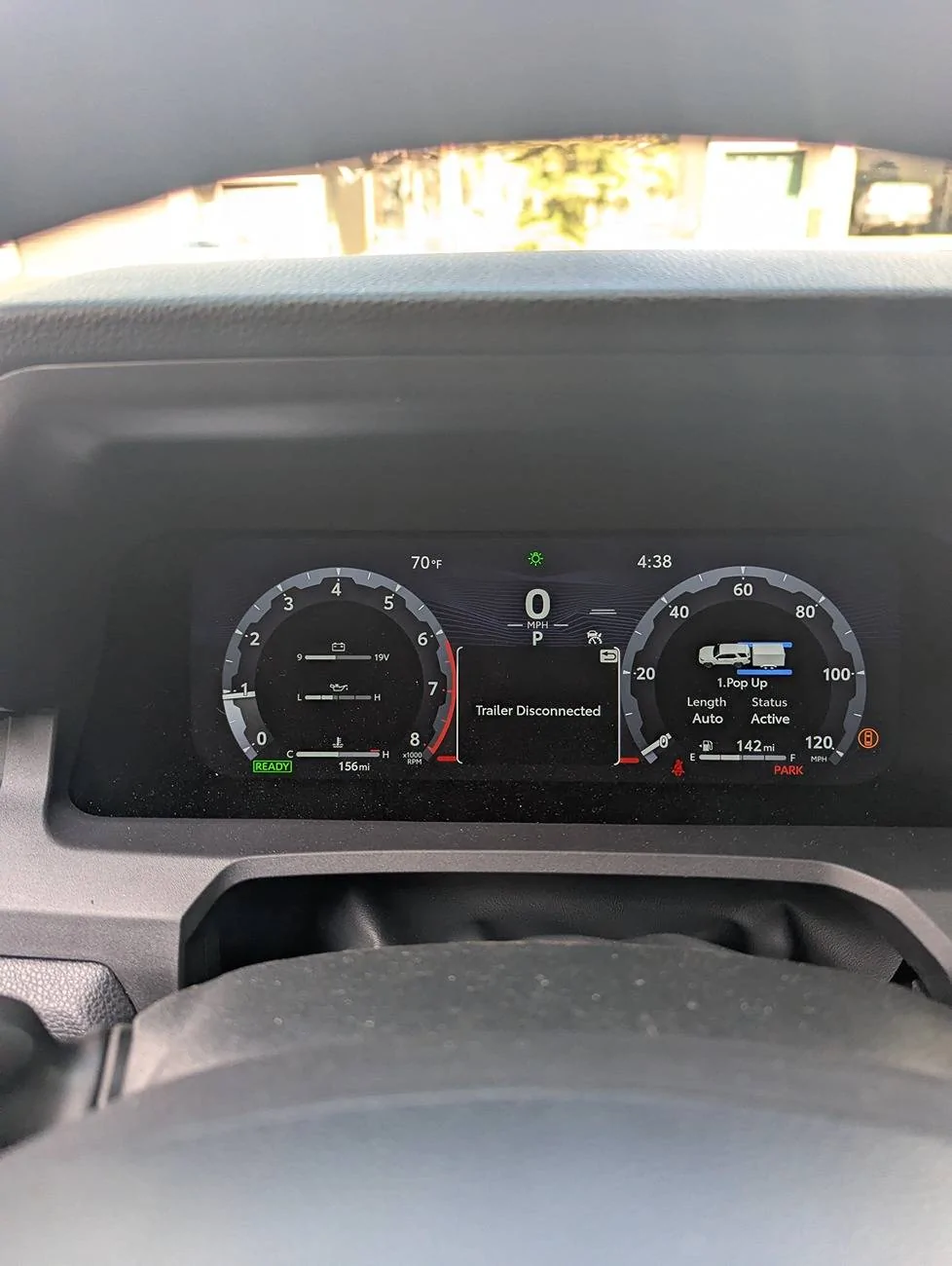2025 Toyota 4runner Trailhunter - Factory brake controller not detecting trailer Trailer disconnected on brake set