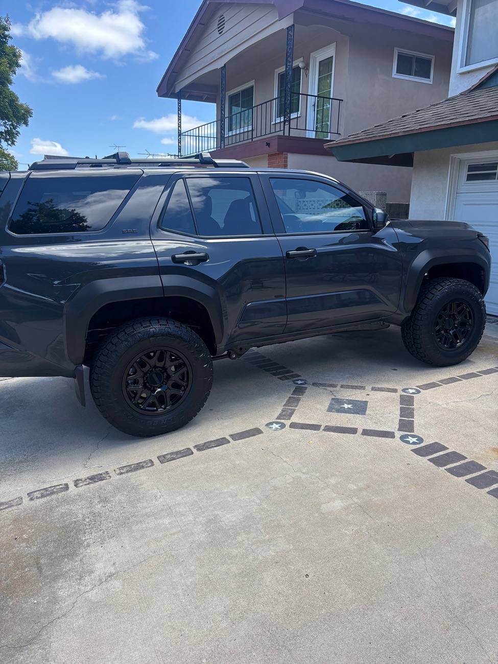 2025 4runner 6th gen 2.5” lift installed, waiting on wheels and tires IMG_9474