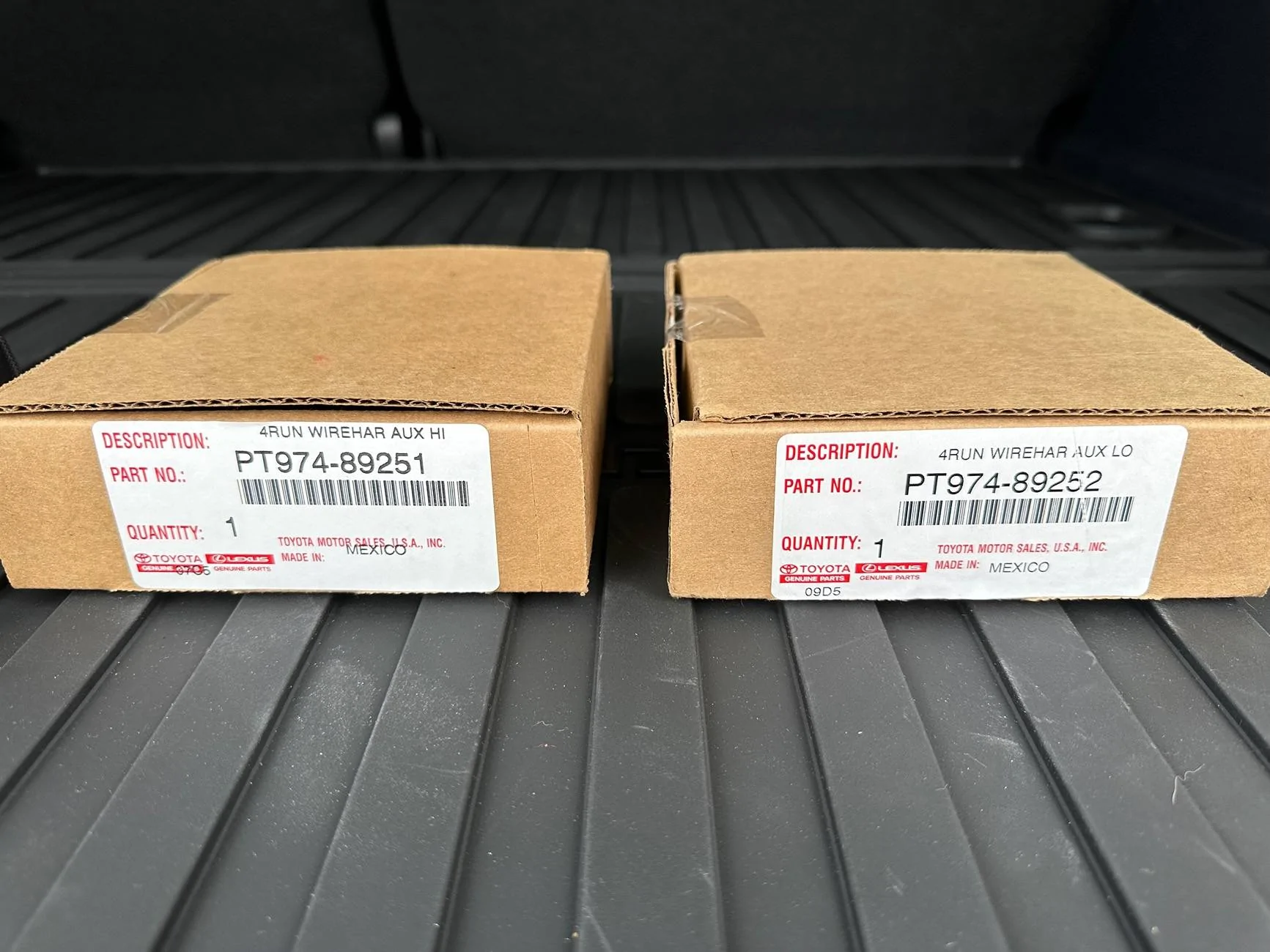 2025 4runner 6th gen Trailhunter questions: compressor air hose / chuck, Aux harness / pigtails, miles at delivery? IMG_6247