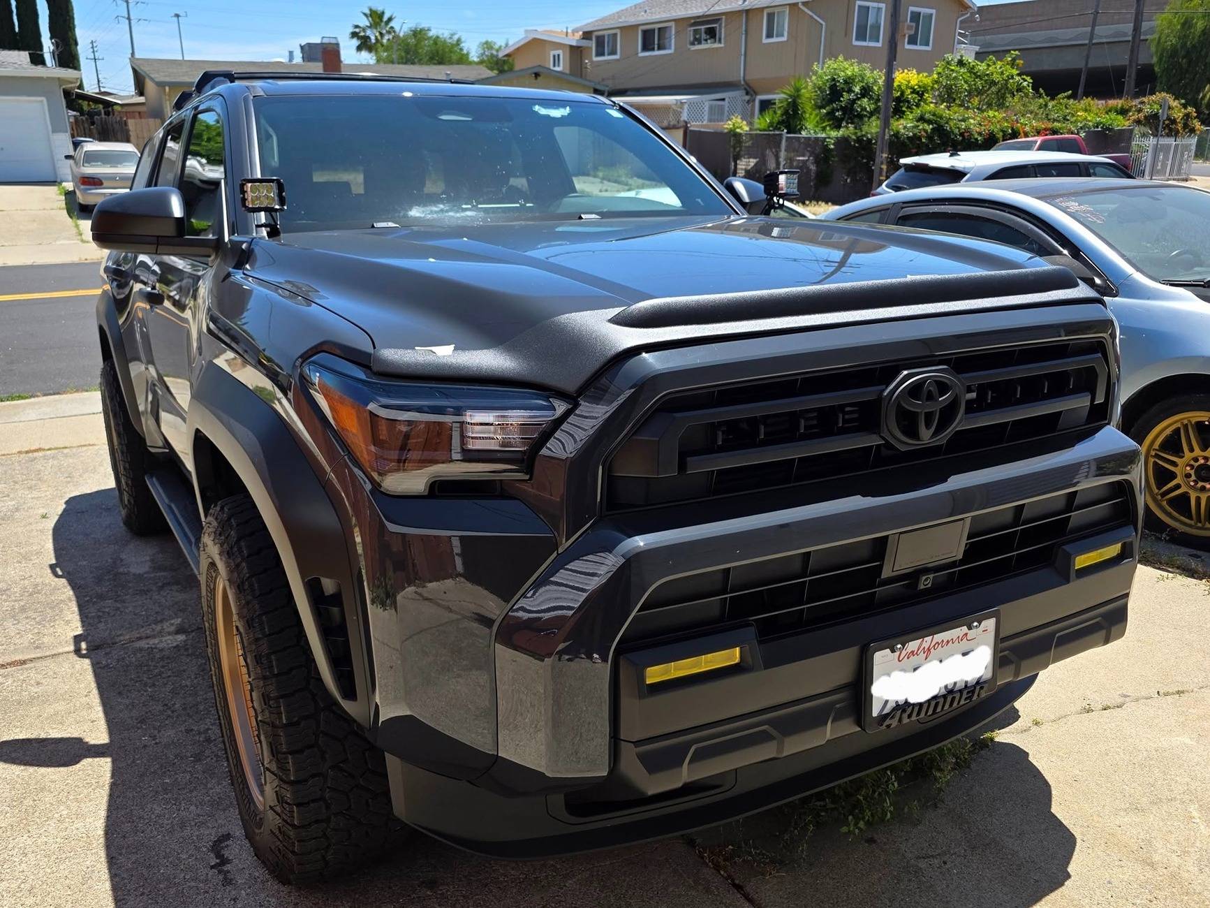 2025 Toyota 4runner Hood protector / bug deflector by Husky Liners (installed pics & review) Hood protector : bug deflector by Husky for 2025 4runner 6th gen4