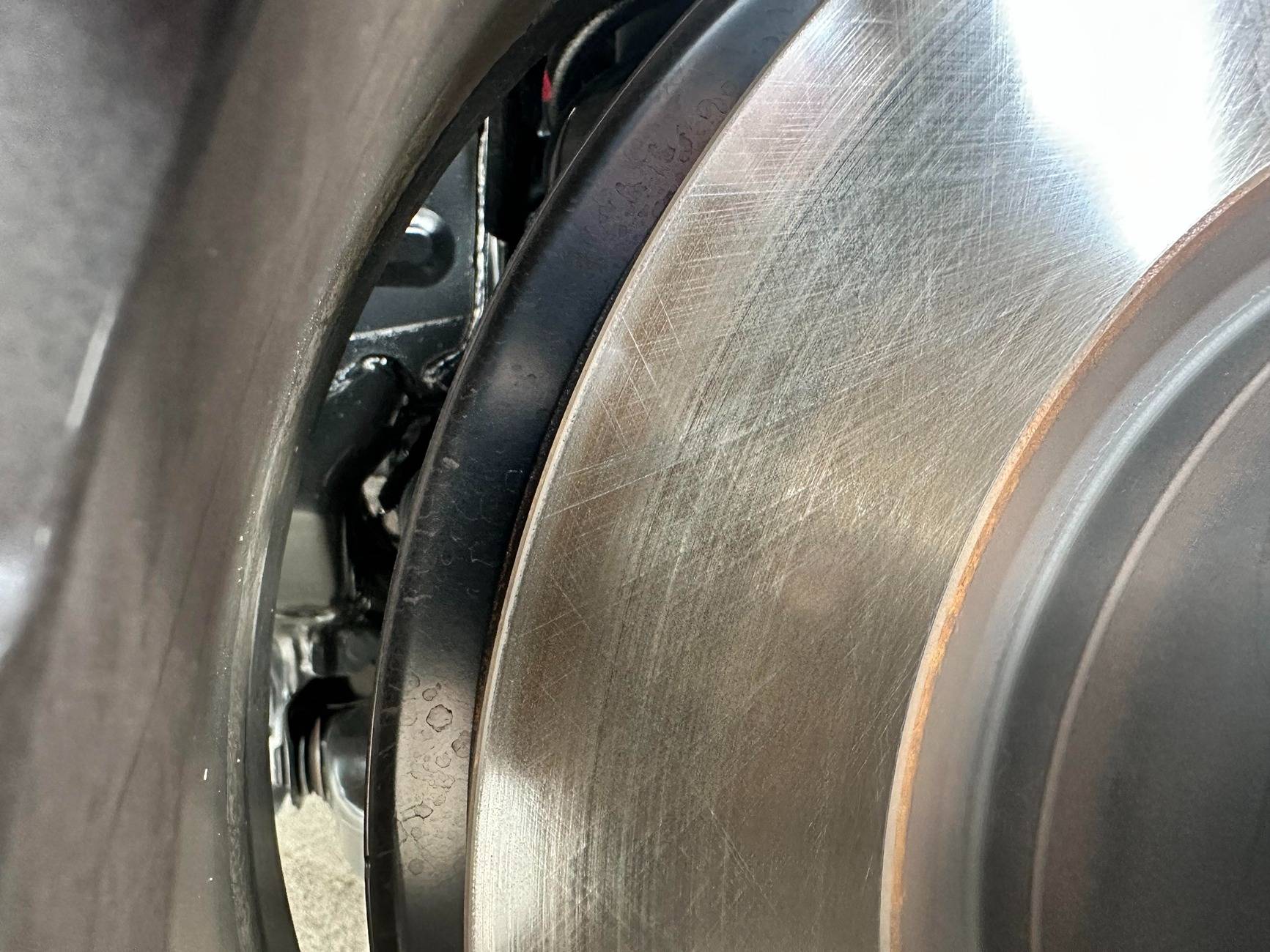 2025 4runner 6th gen 2025 4Runner SR5 brakes squeal like dying banshee when cold 04.25.25.01