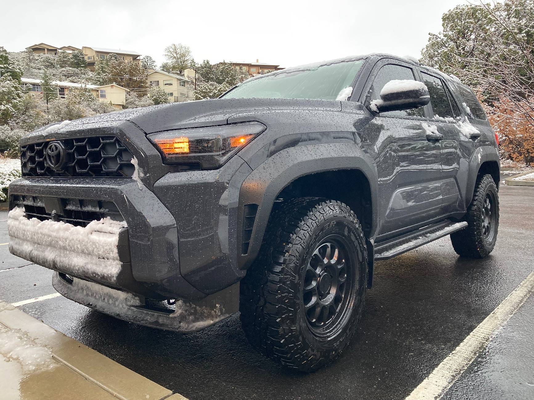 2025 4runner 6th gen Rough Country lift leveling kit - 1.5" vs 2" inch (post your pics) 2025 4runner rogue wheels
