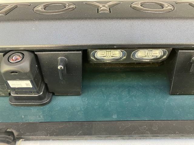 2025 4runner 6th gen I'm suing Toyota => TRD Off-Road i-FORCE MAX missing hands-free power liftgate UNADJUSTEDNONRAW_thumb_1c3f