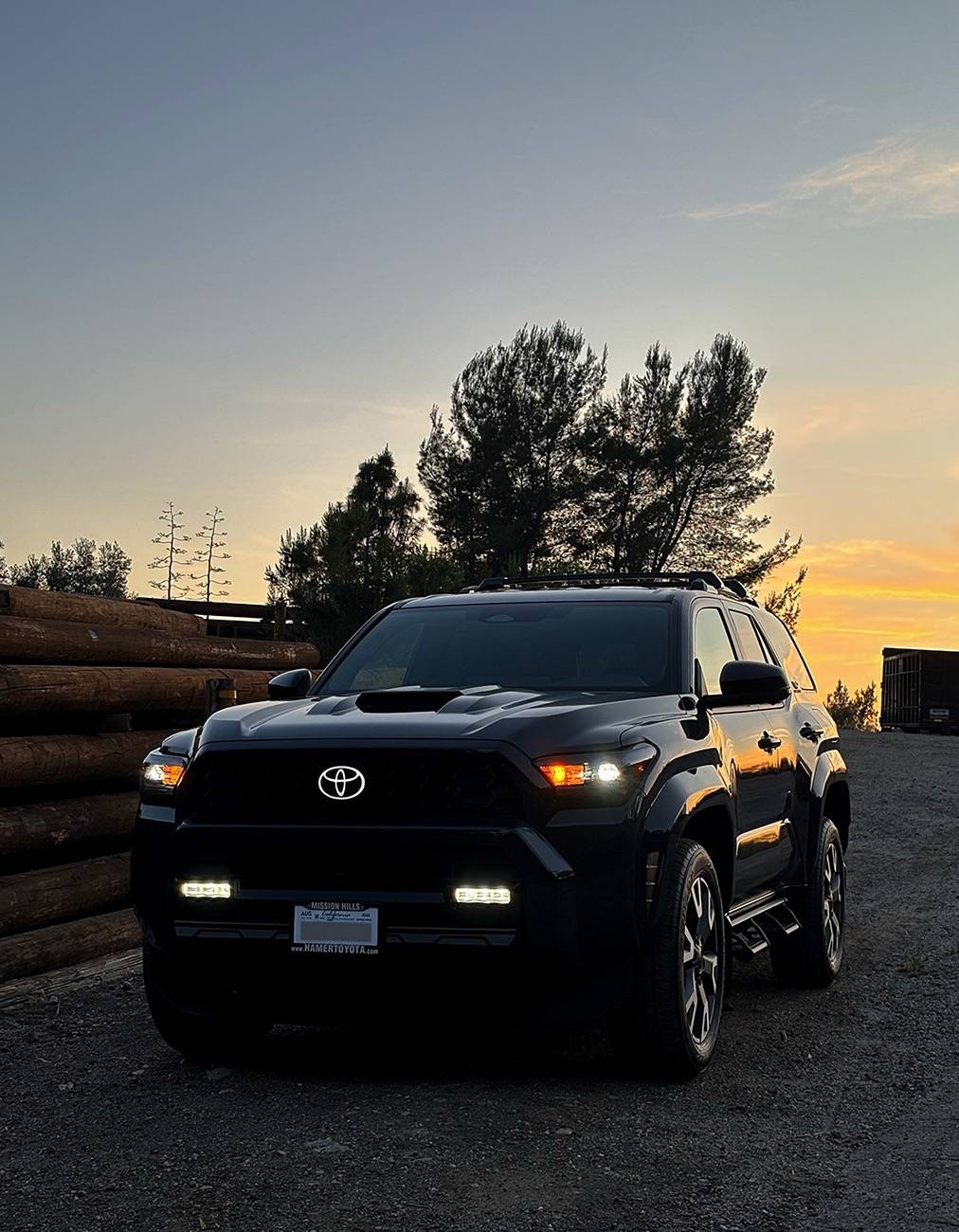 2025 4runner 6th gen Illuminated Front Emblem - Dark Chrome Toyota Grille Logo (photos) Illuminated Logo 3